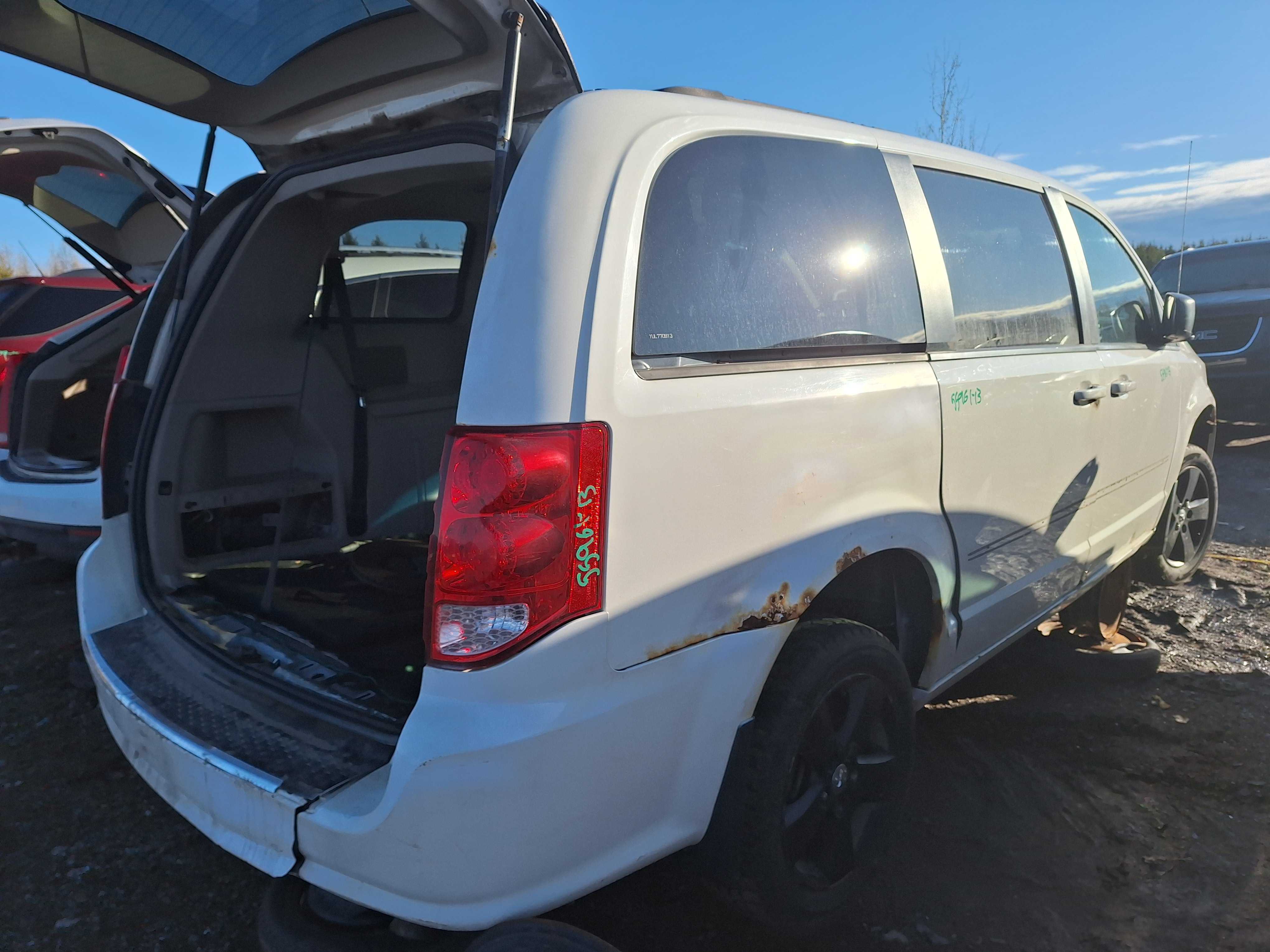 DODGE GRAND CARAVAN 2013