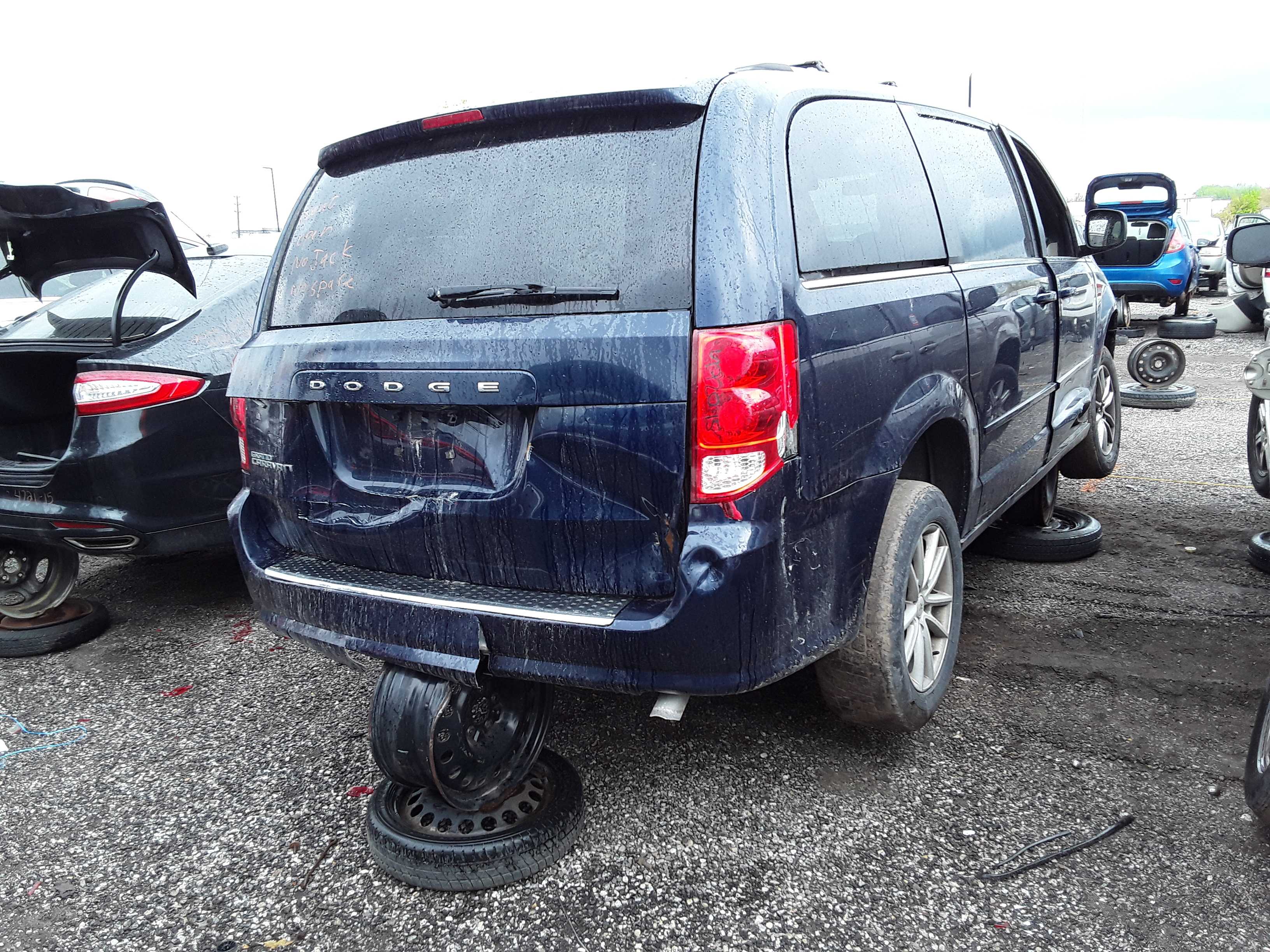 DODGE GRAND CARAVAN 2015