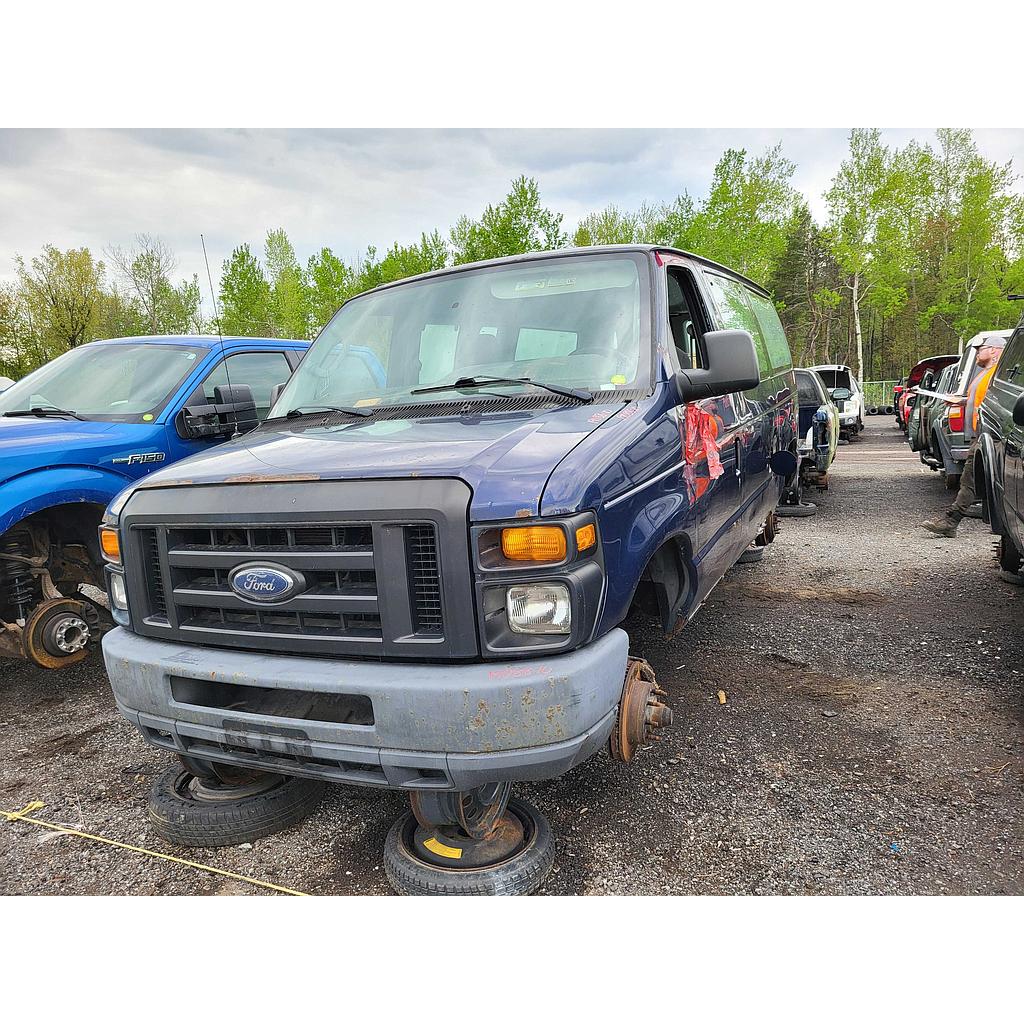 FORD ECONOLINE 2010
