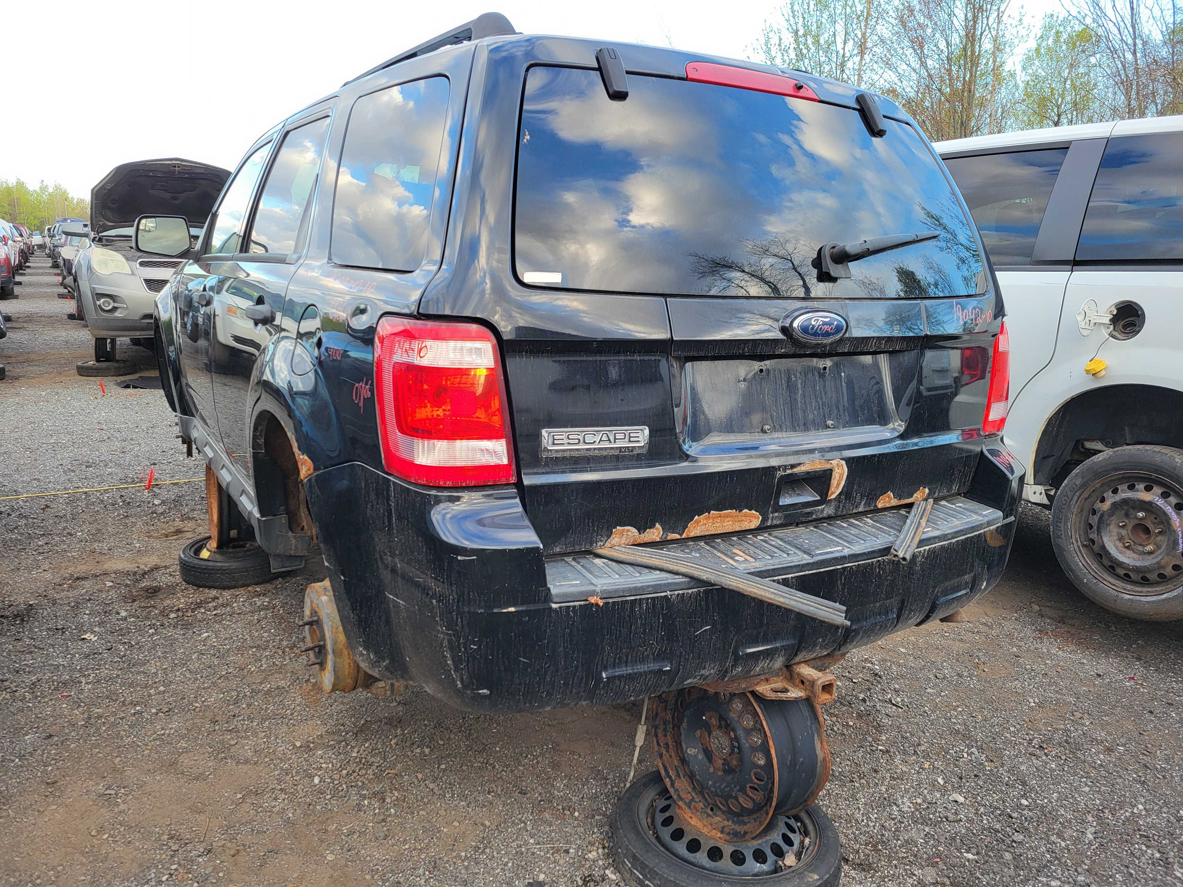 FORD ESCAPE 2010