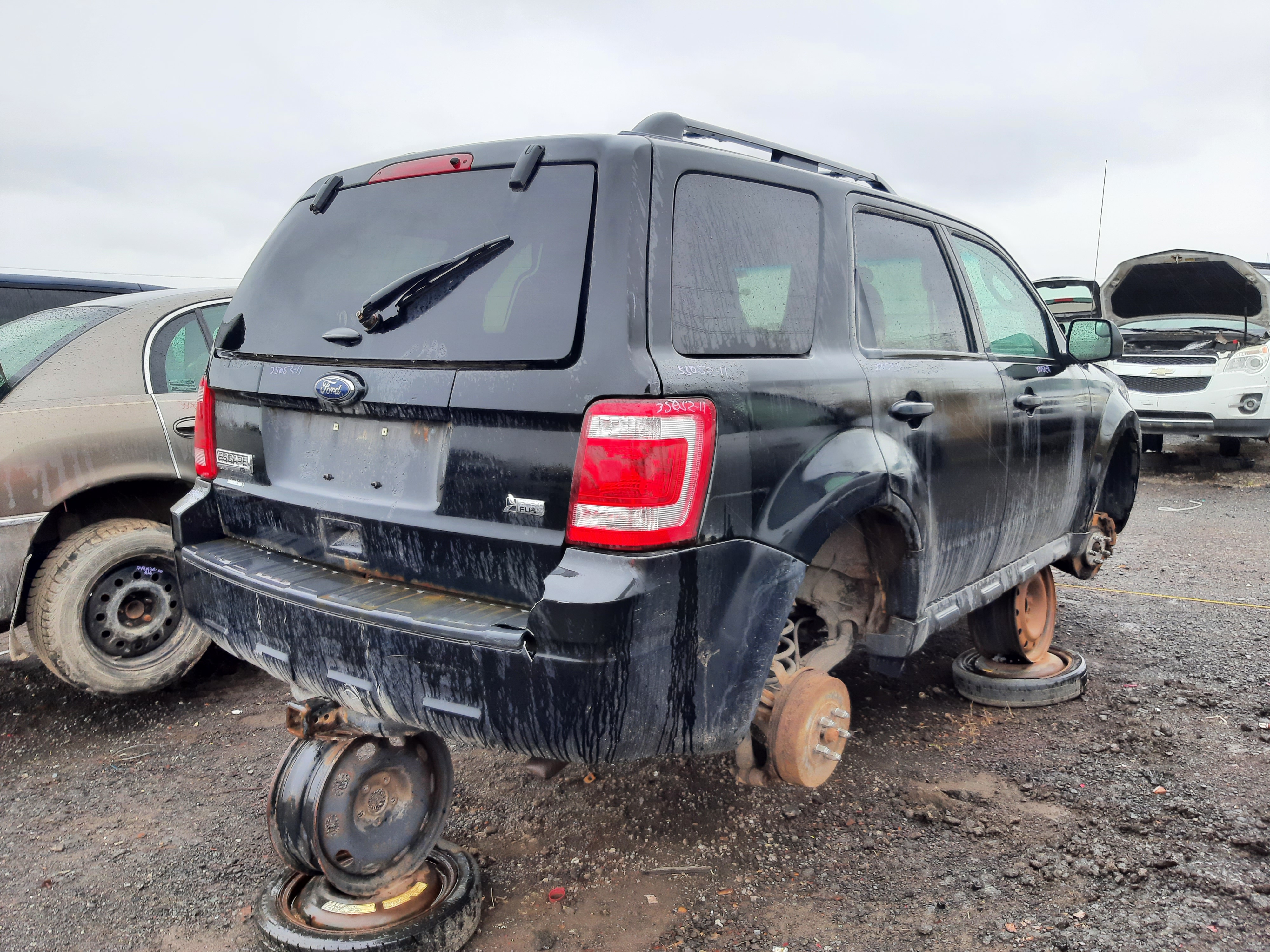 FORD ESCAPE 2011