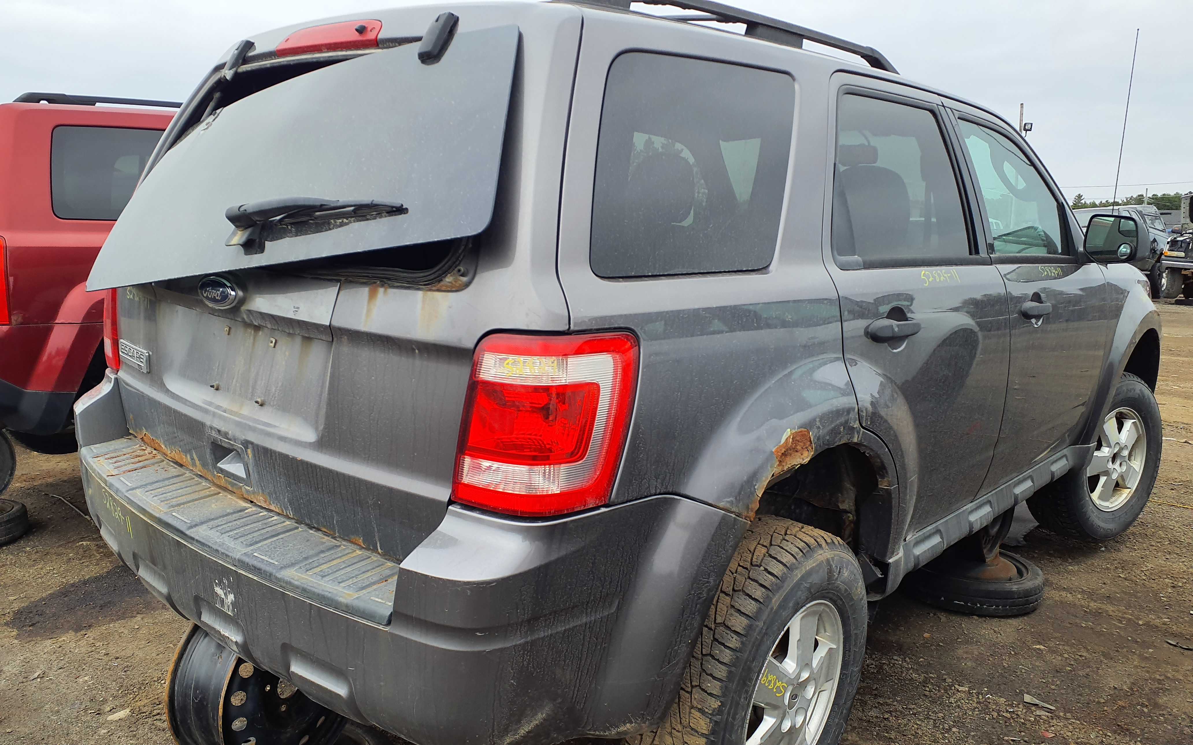 FORD ESCAPE 2011