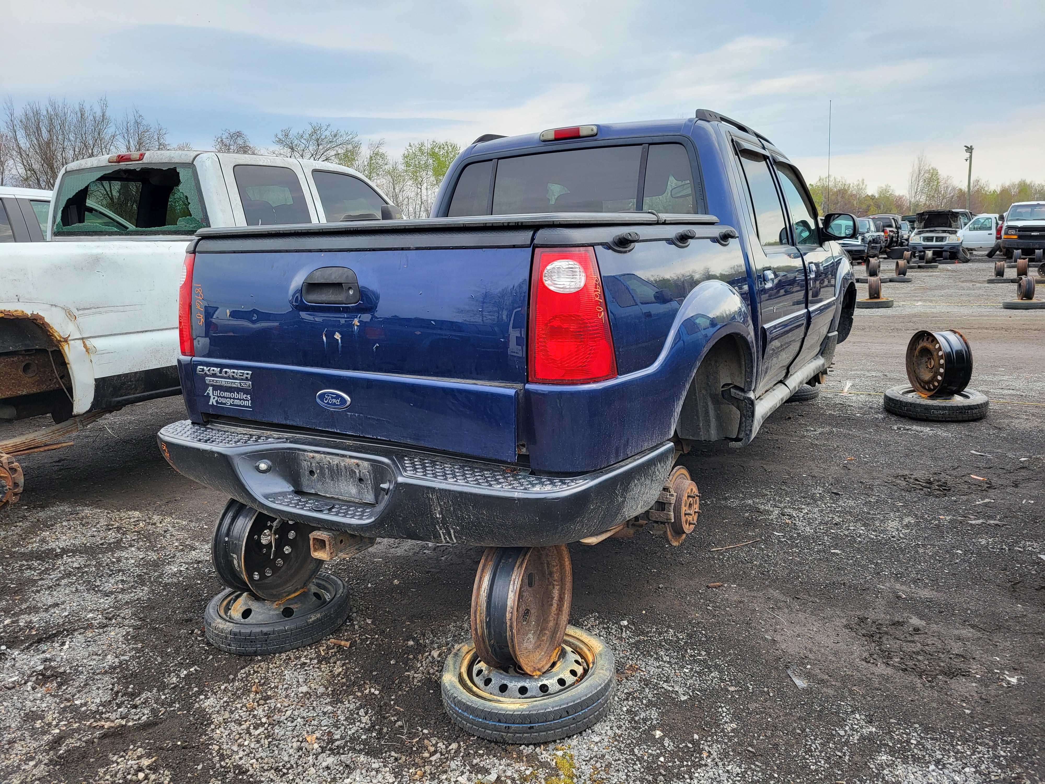FORD EXPLORER 2005