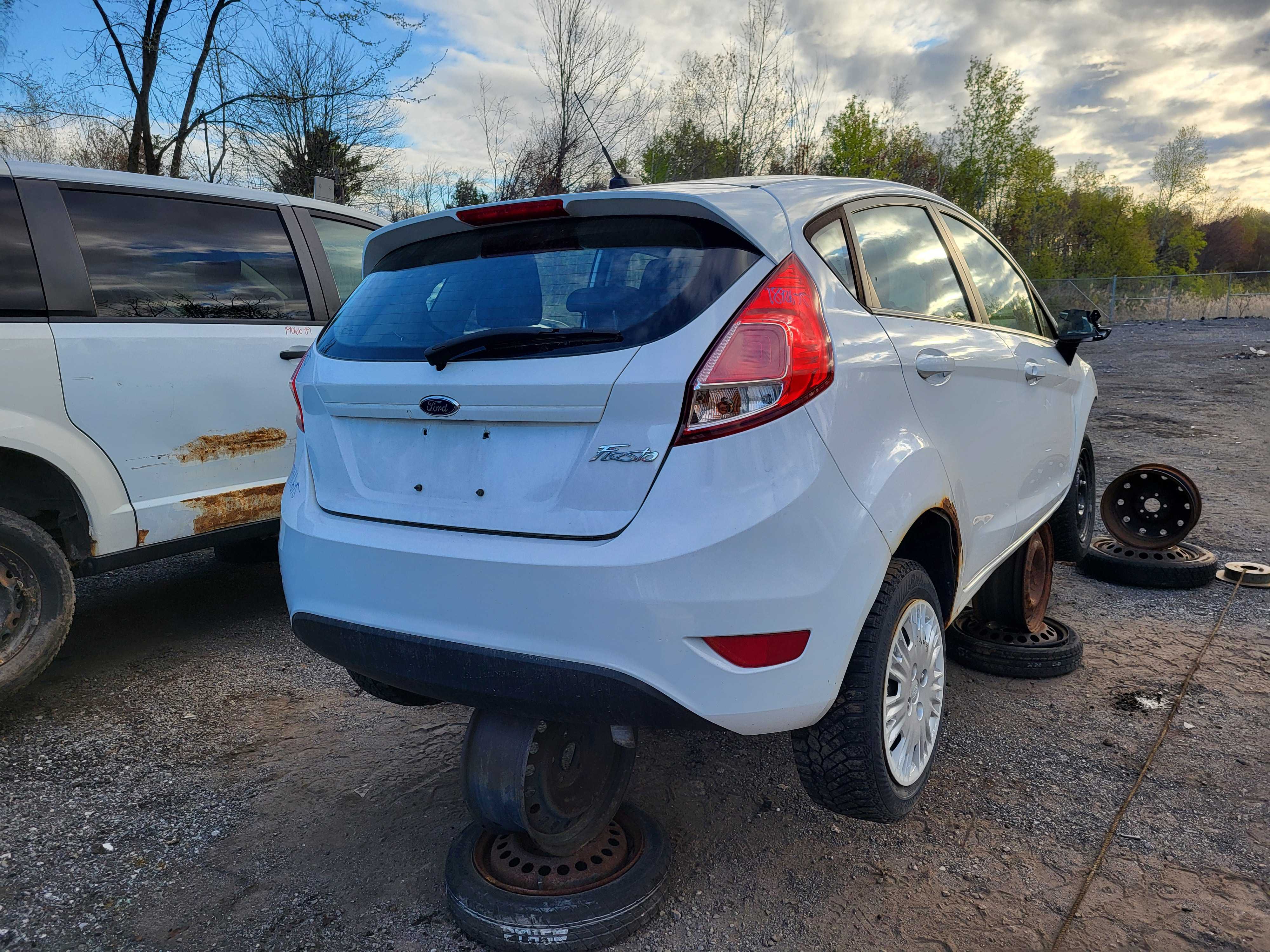 FORD FIESTA 2015