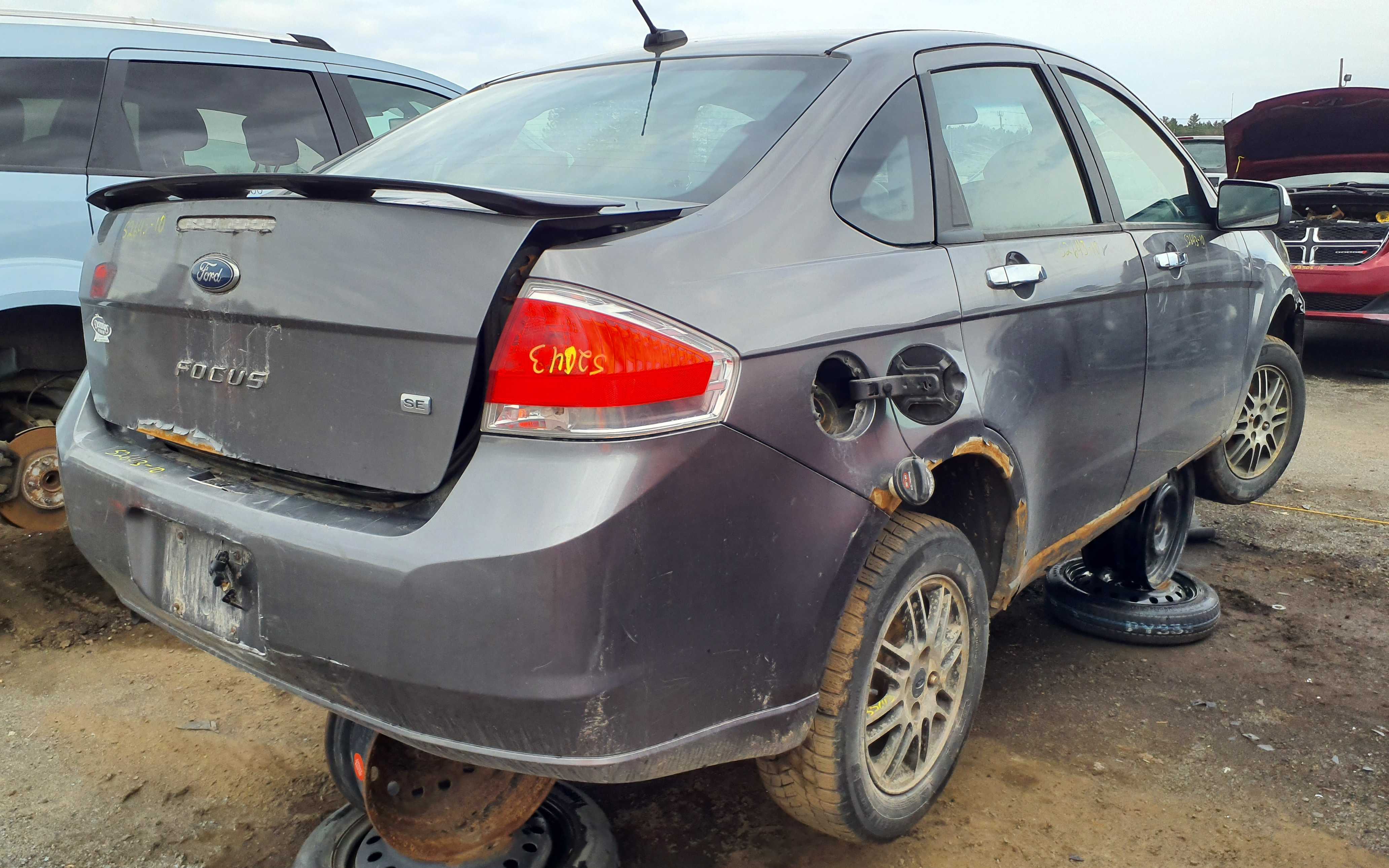 FORD FOCUS 2010