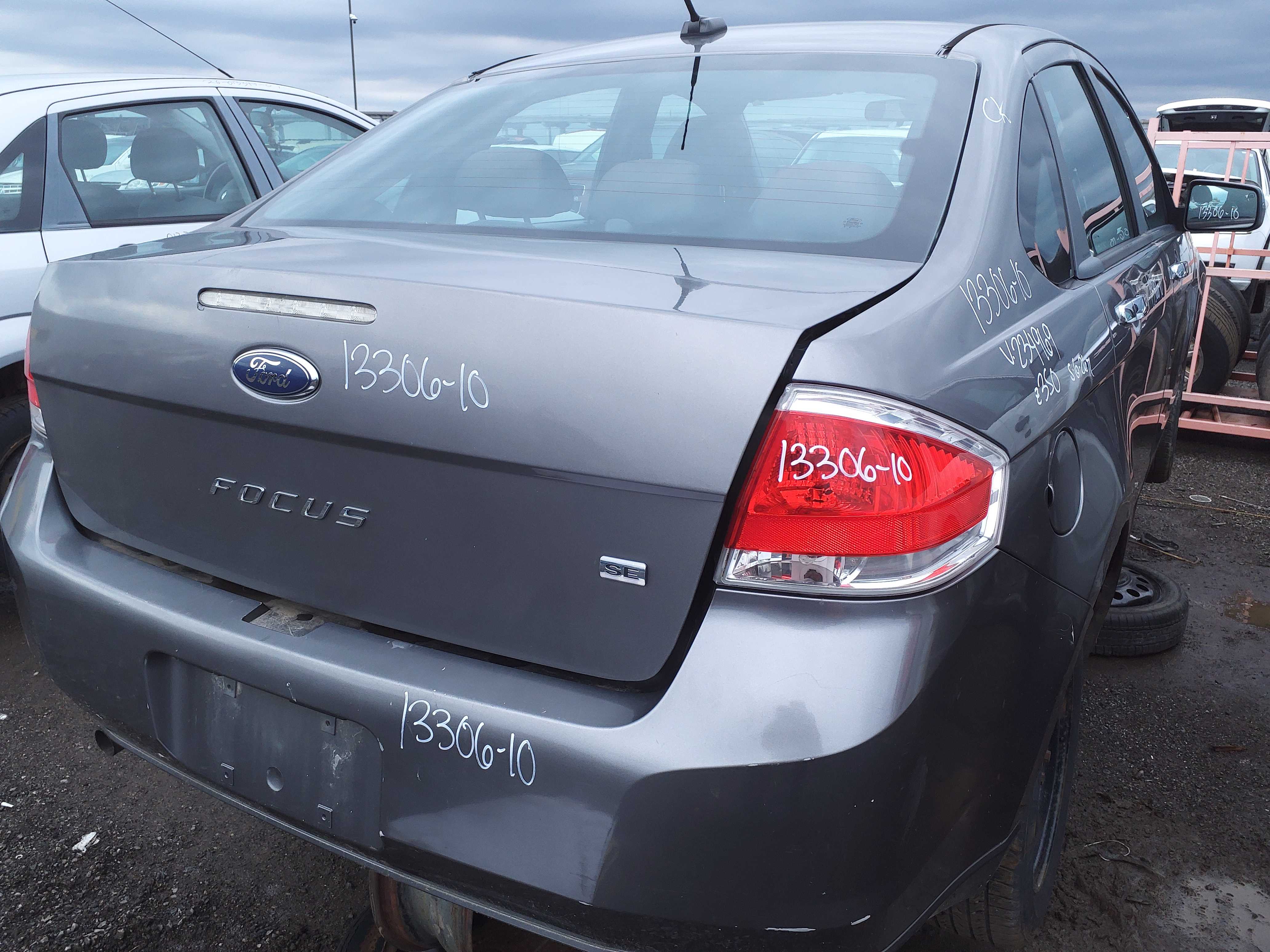 FORD FOCUS 2010