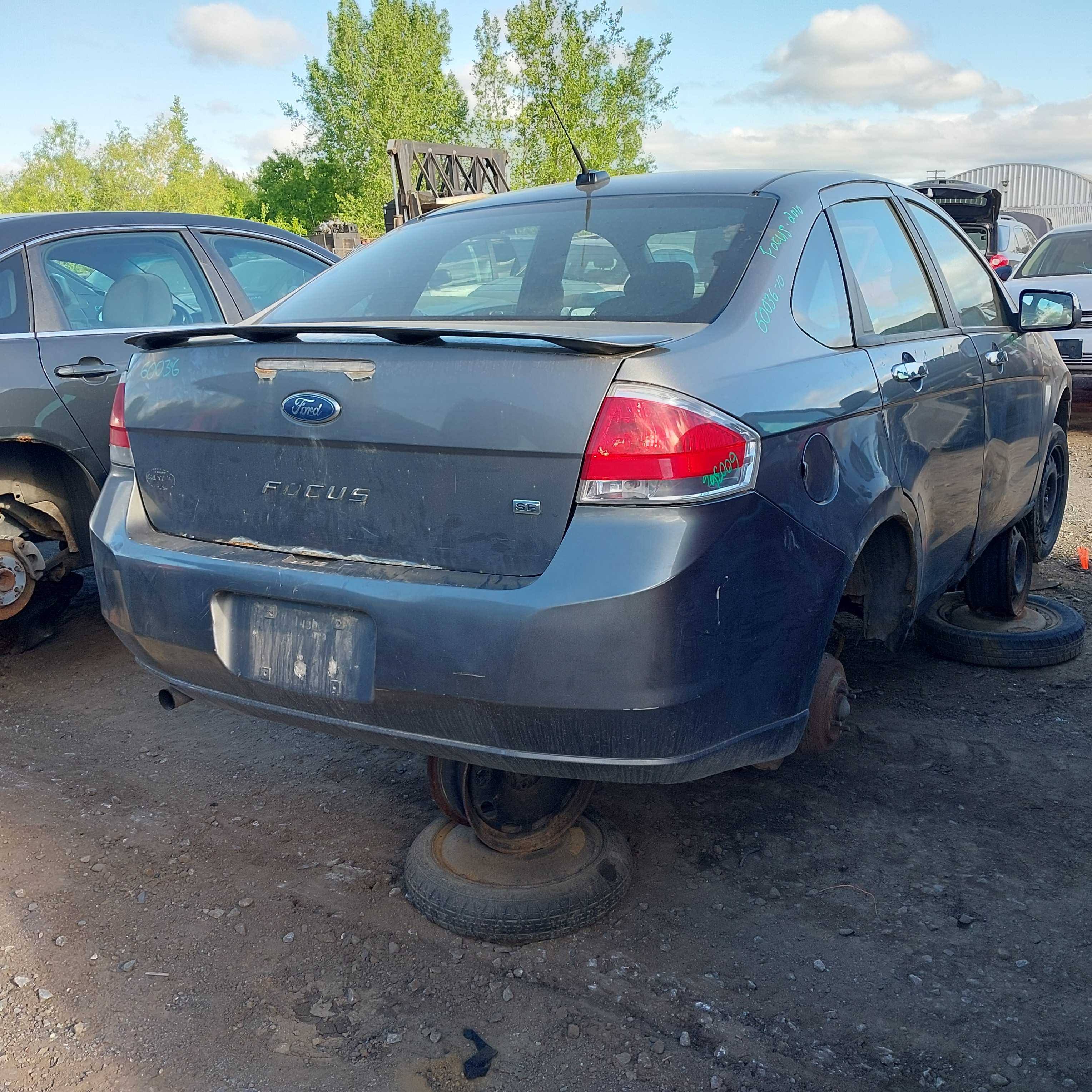 FORD FOCUS 2010