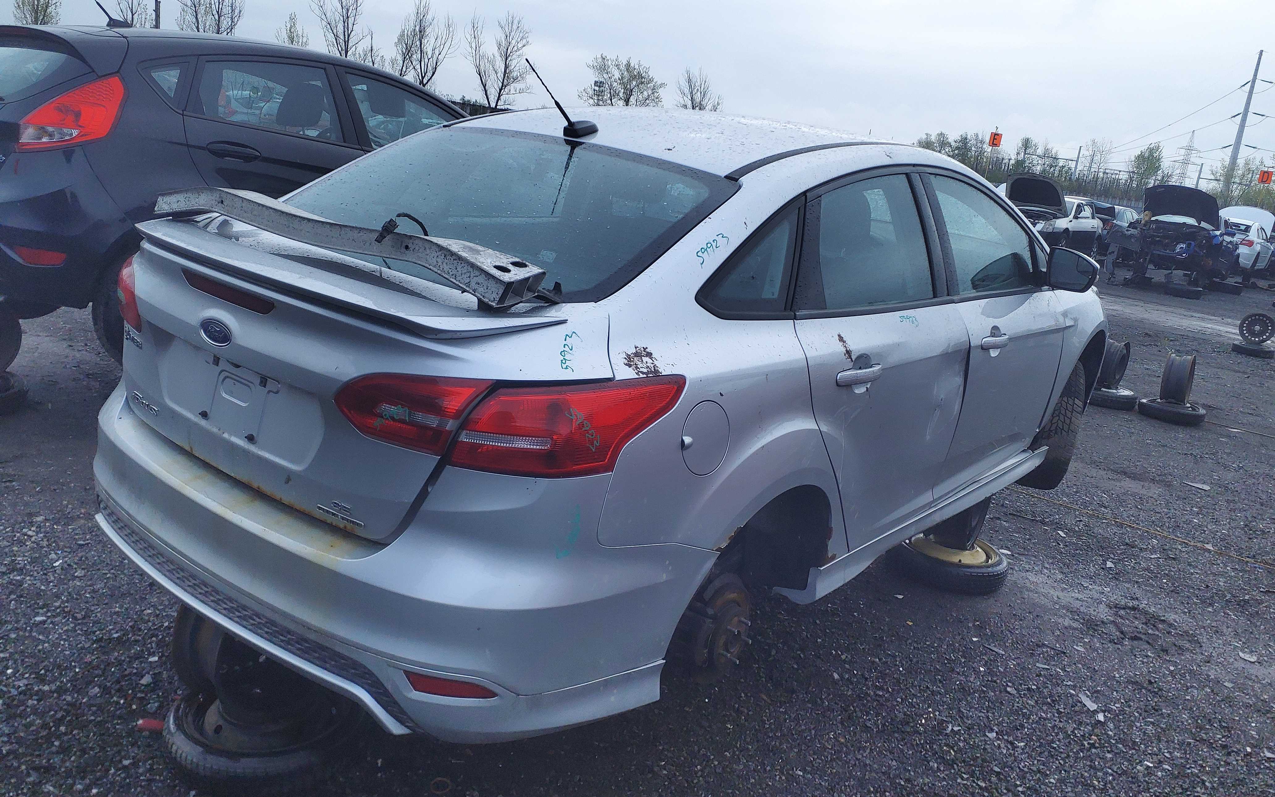 FORD FOCUS 2015