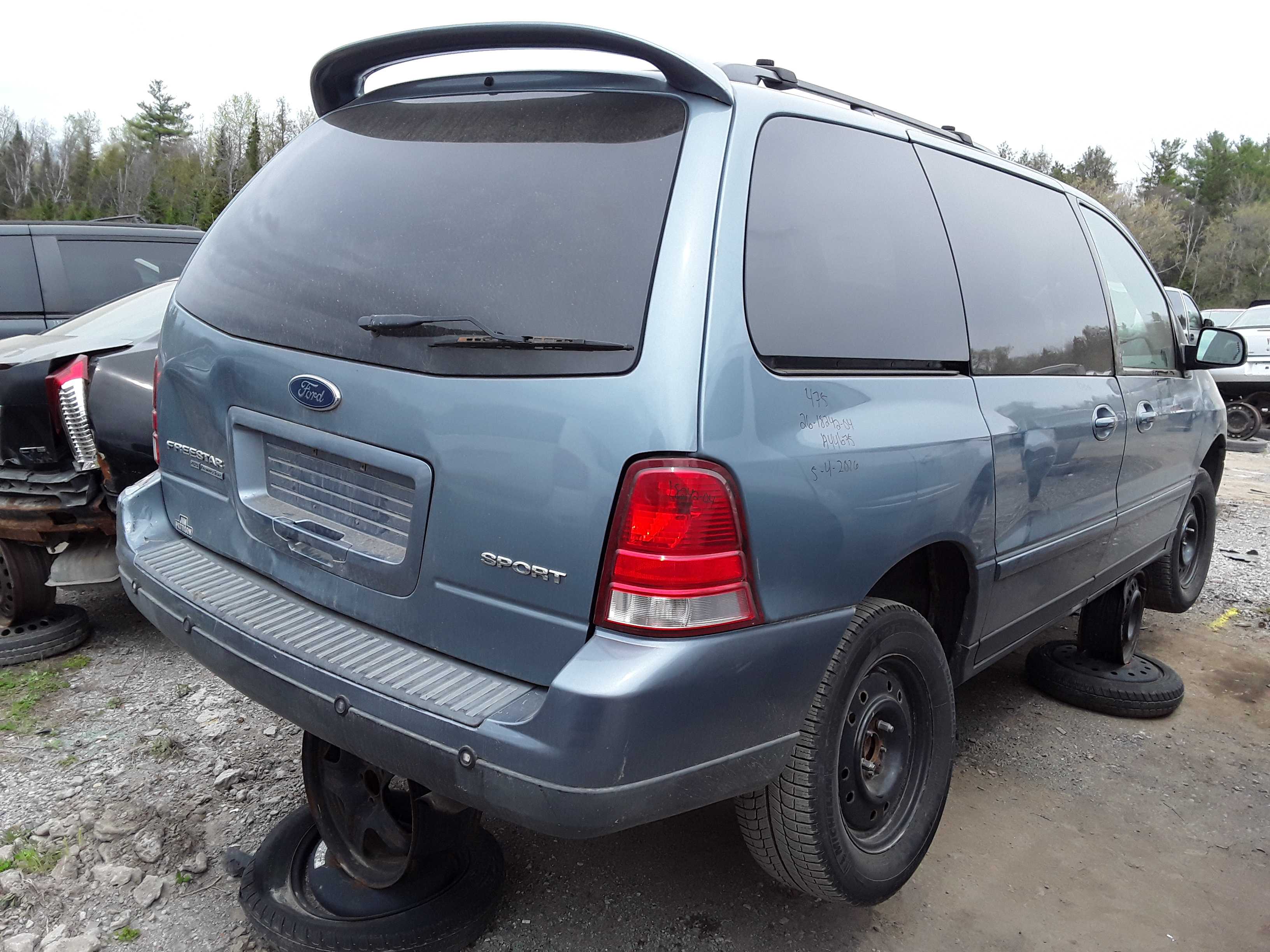 FORD FREESTAR 2004