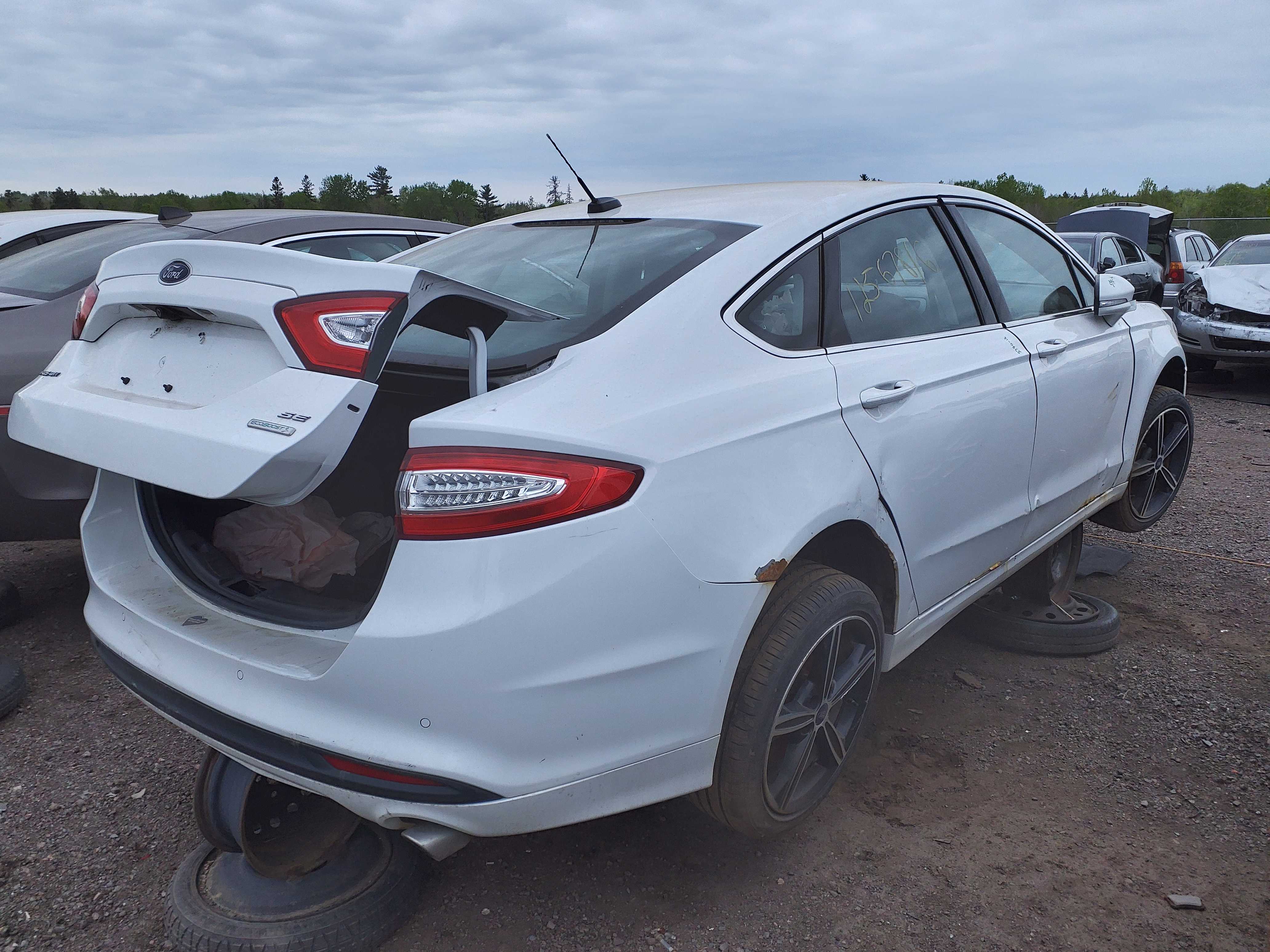 FORD FUSION 2015