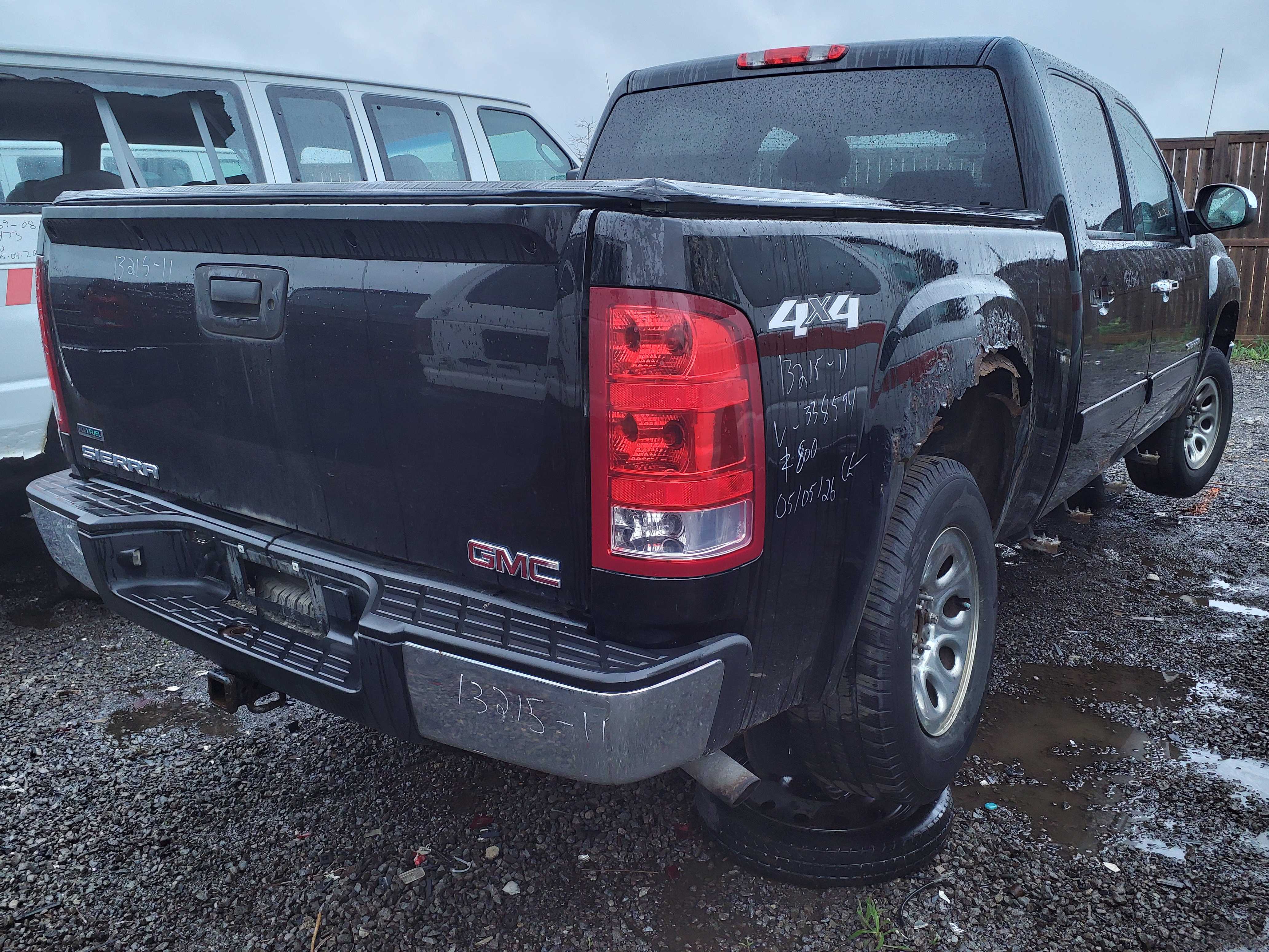 GMC SIERRA 1500 2011