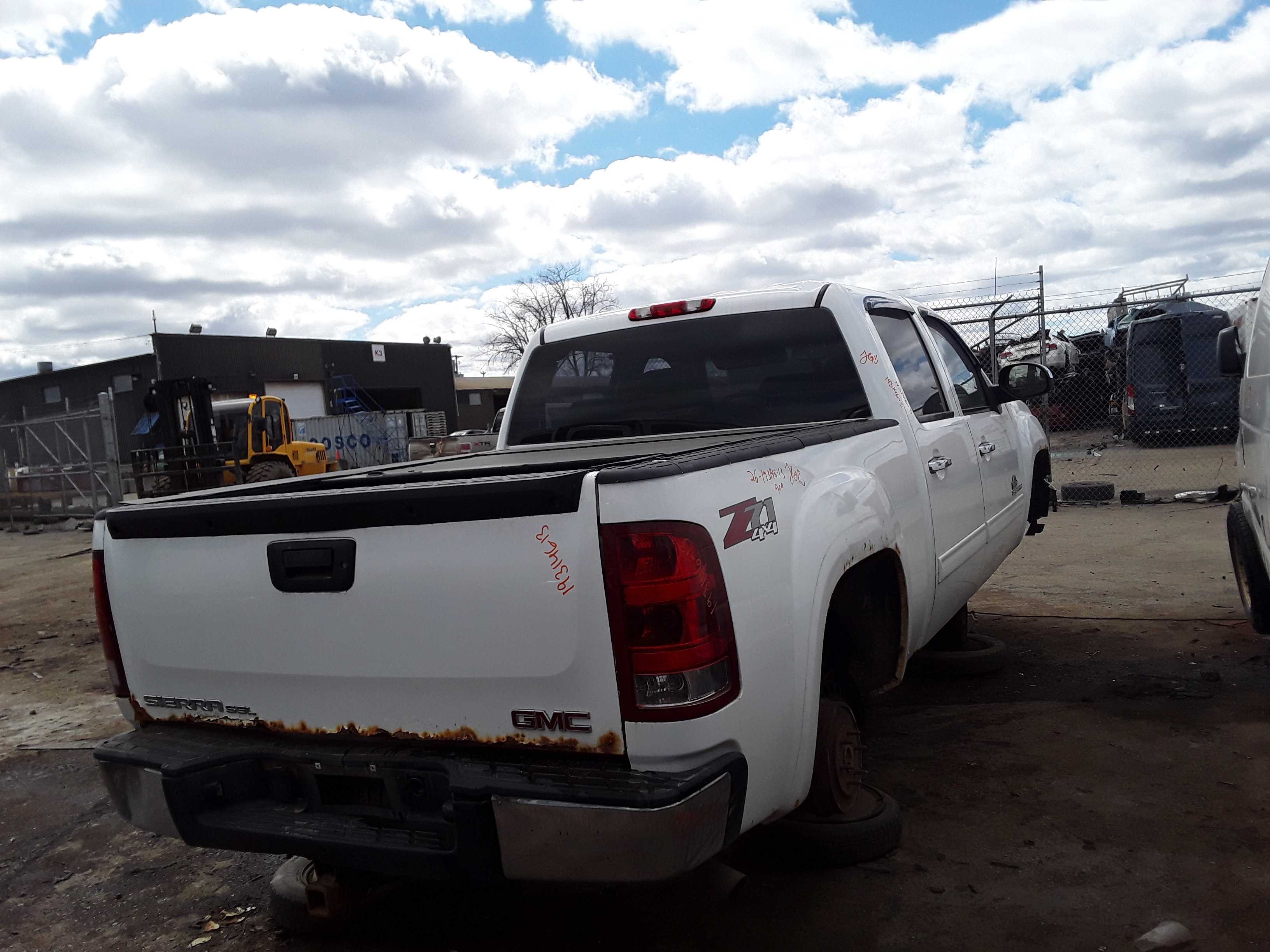 GMC SIERRA 1500 2013
