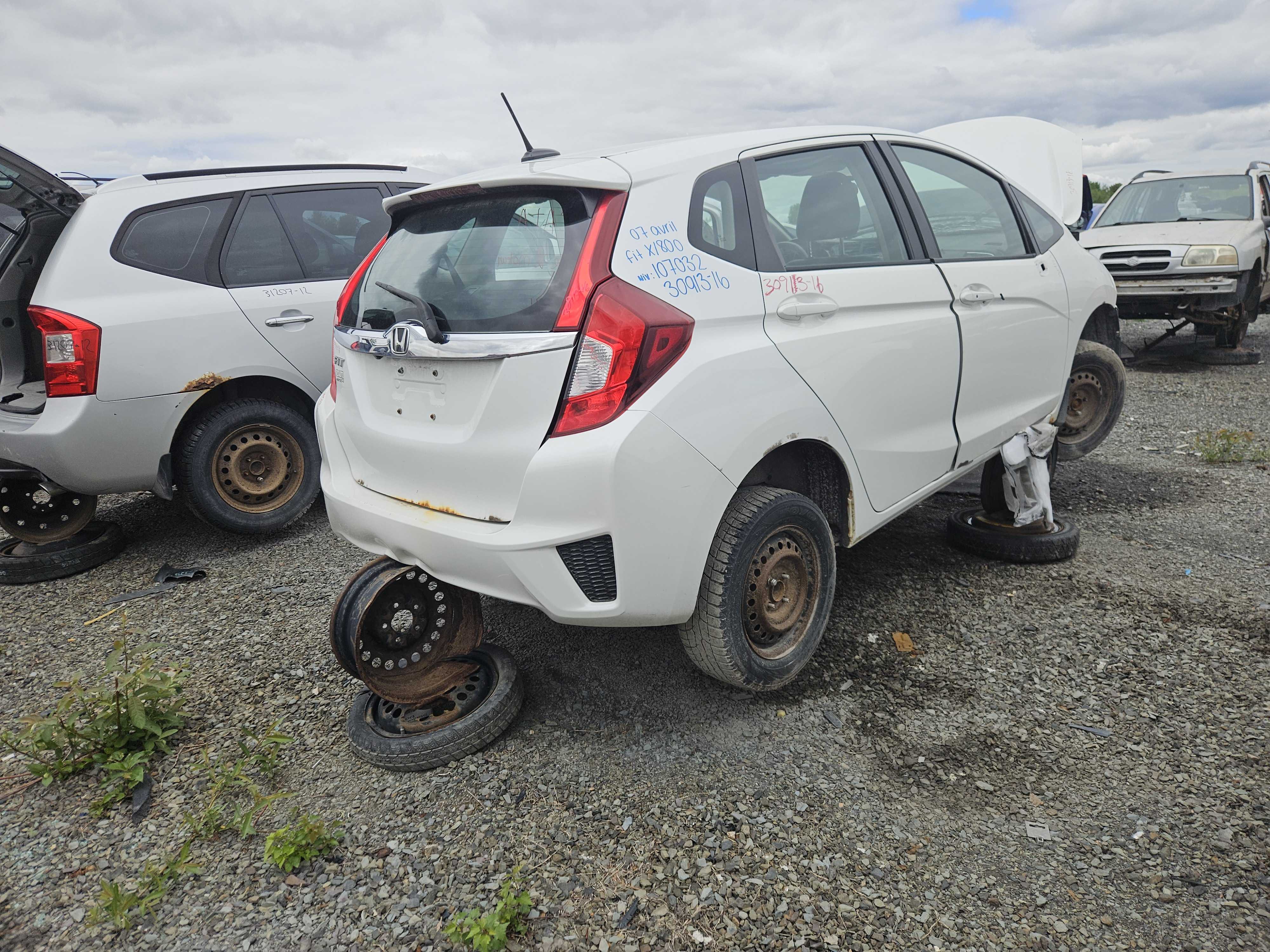 HONDA FIT 2016