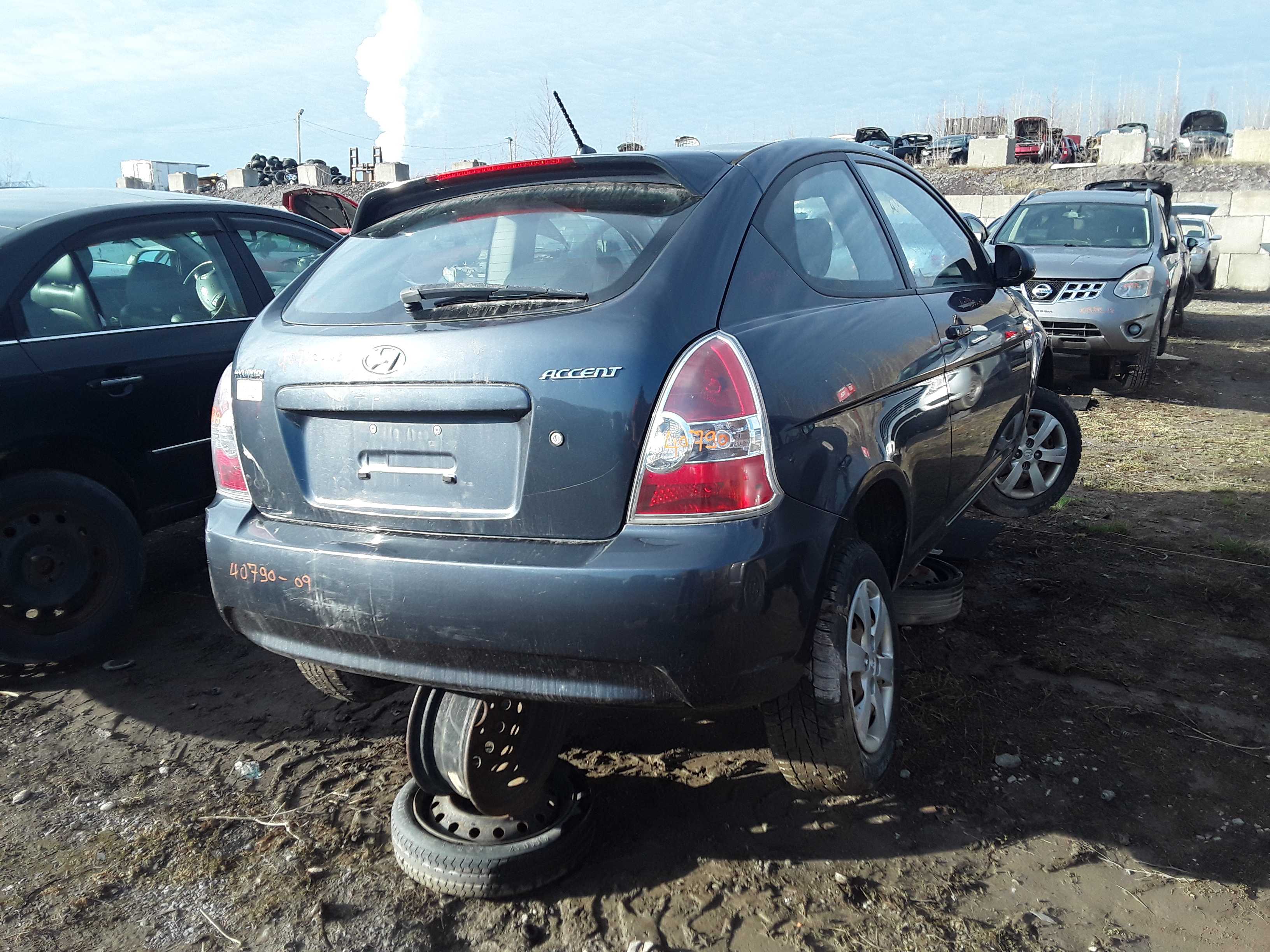HYUNDAI ACCENT 2009