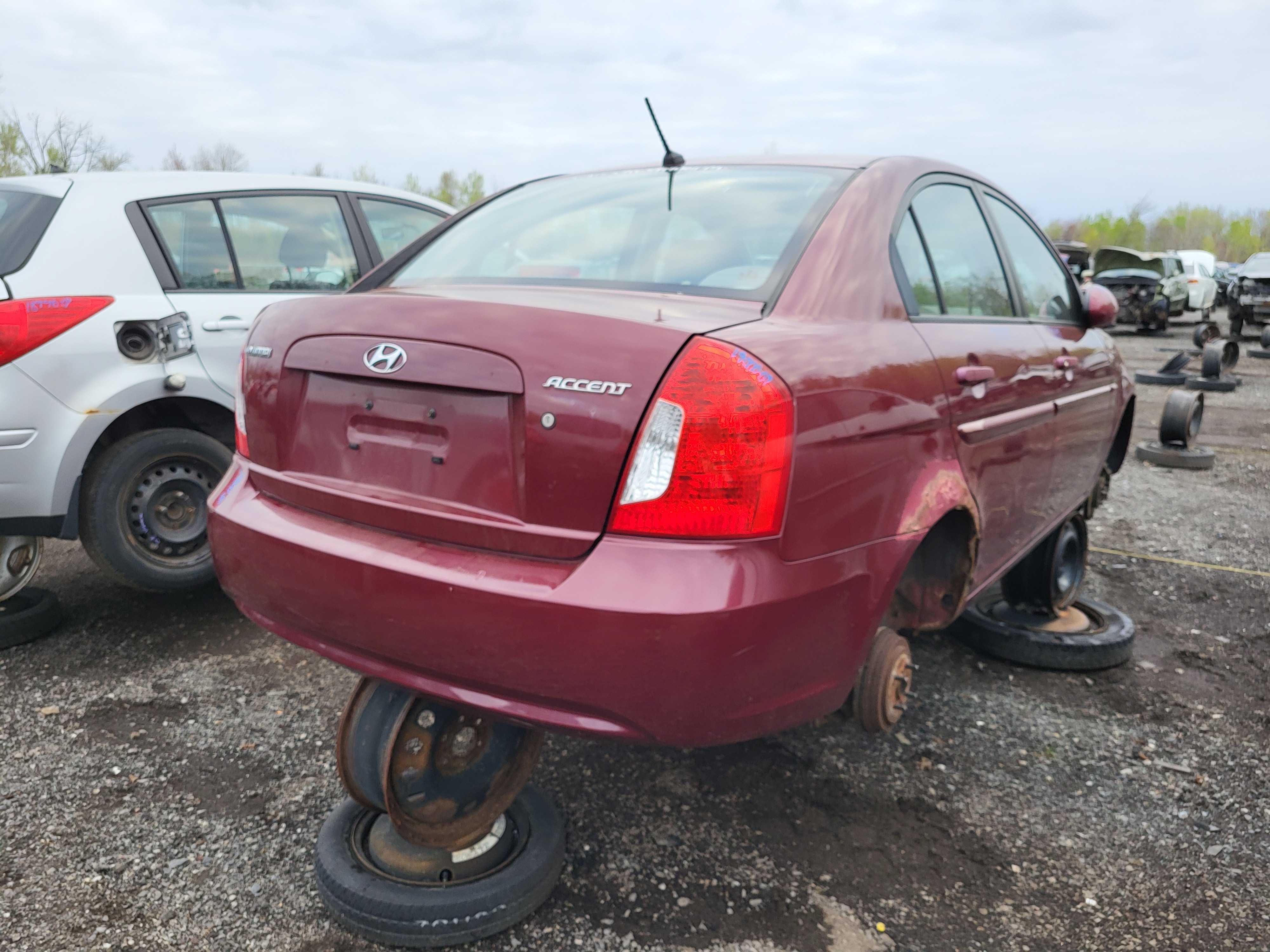 HYUNDAI ACCENT 2009