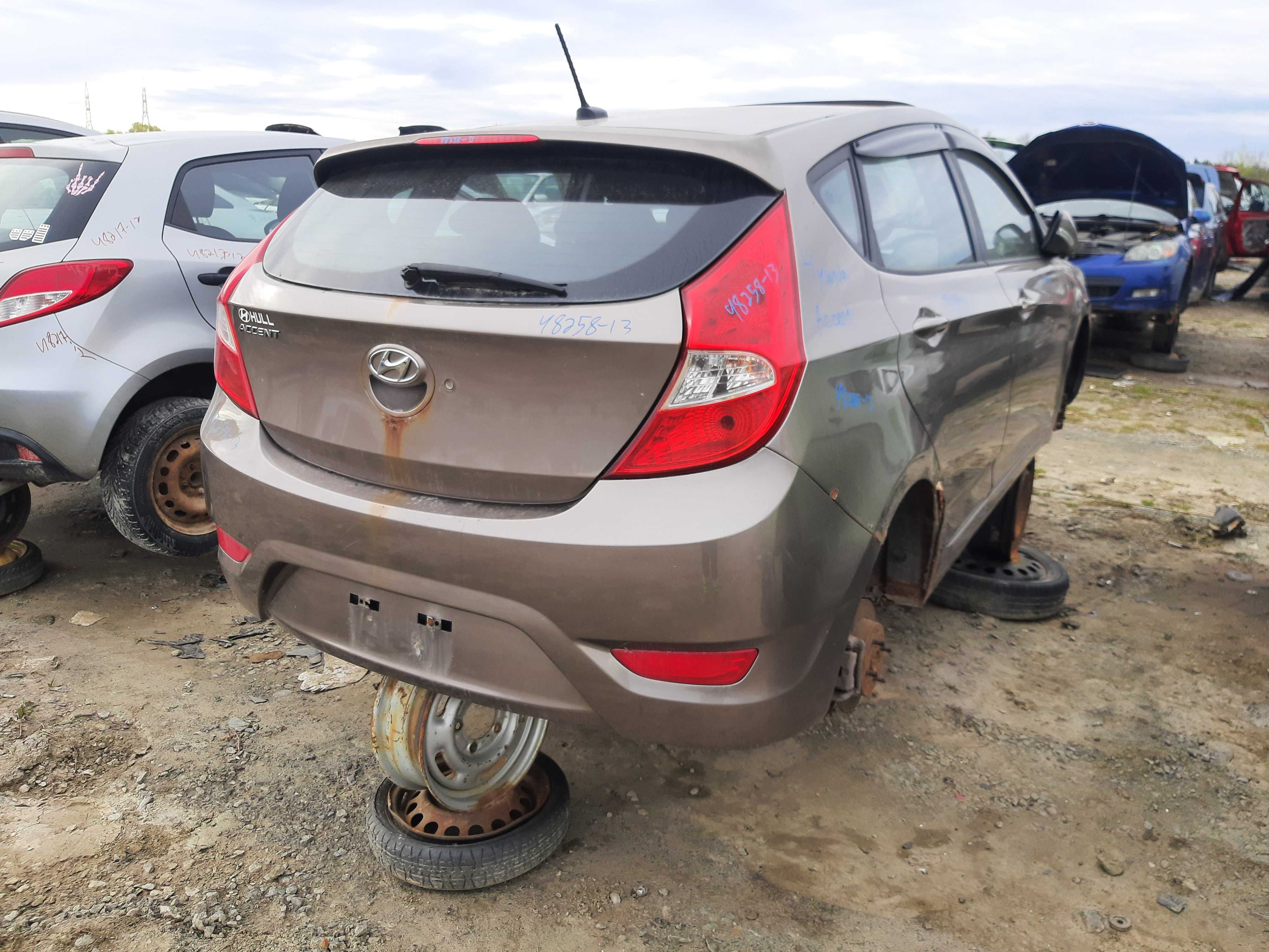 HYUNDAI ACCENT 2009
