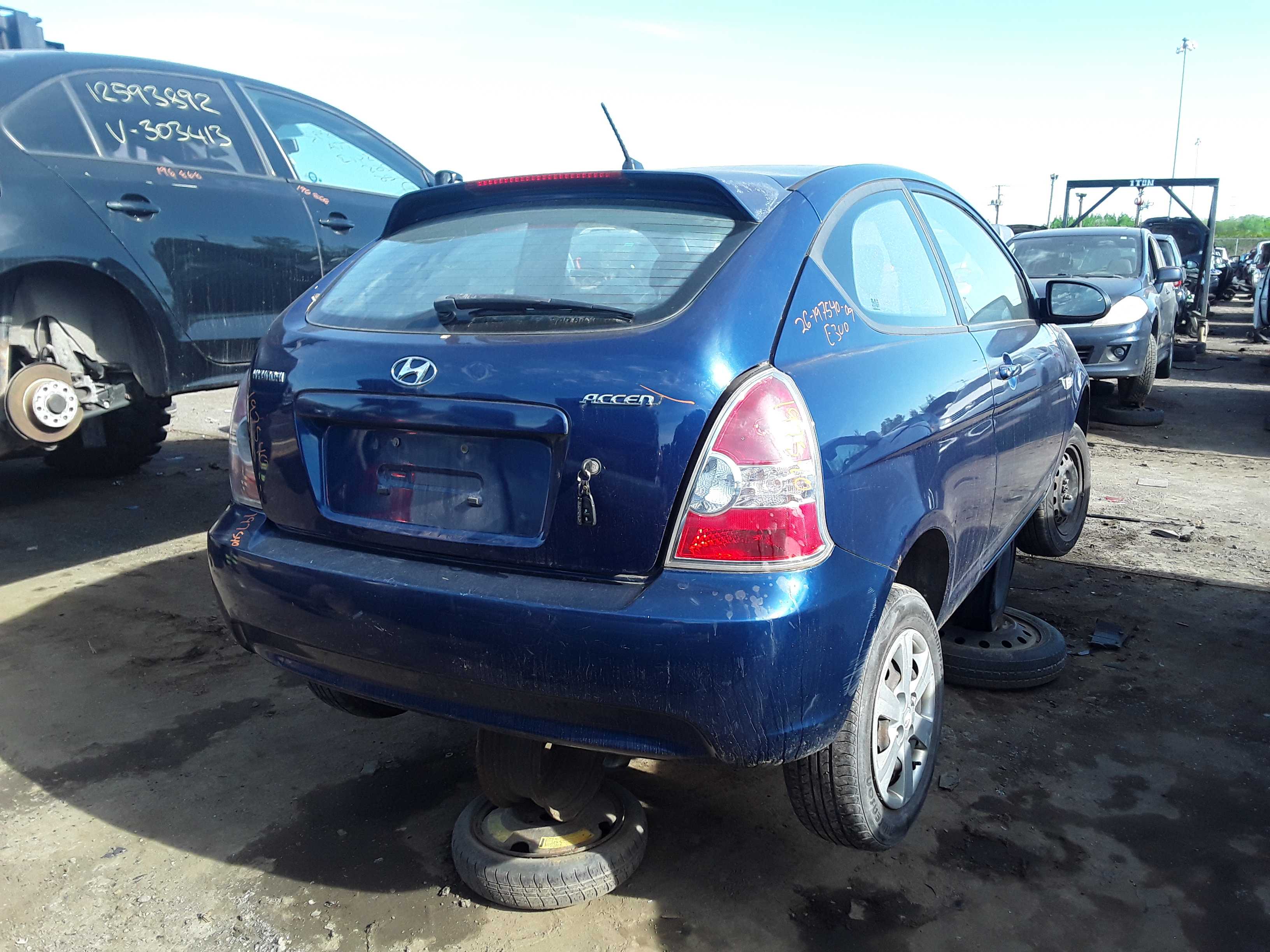 HYUNDAI ACCENT 2009
