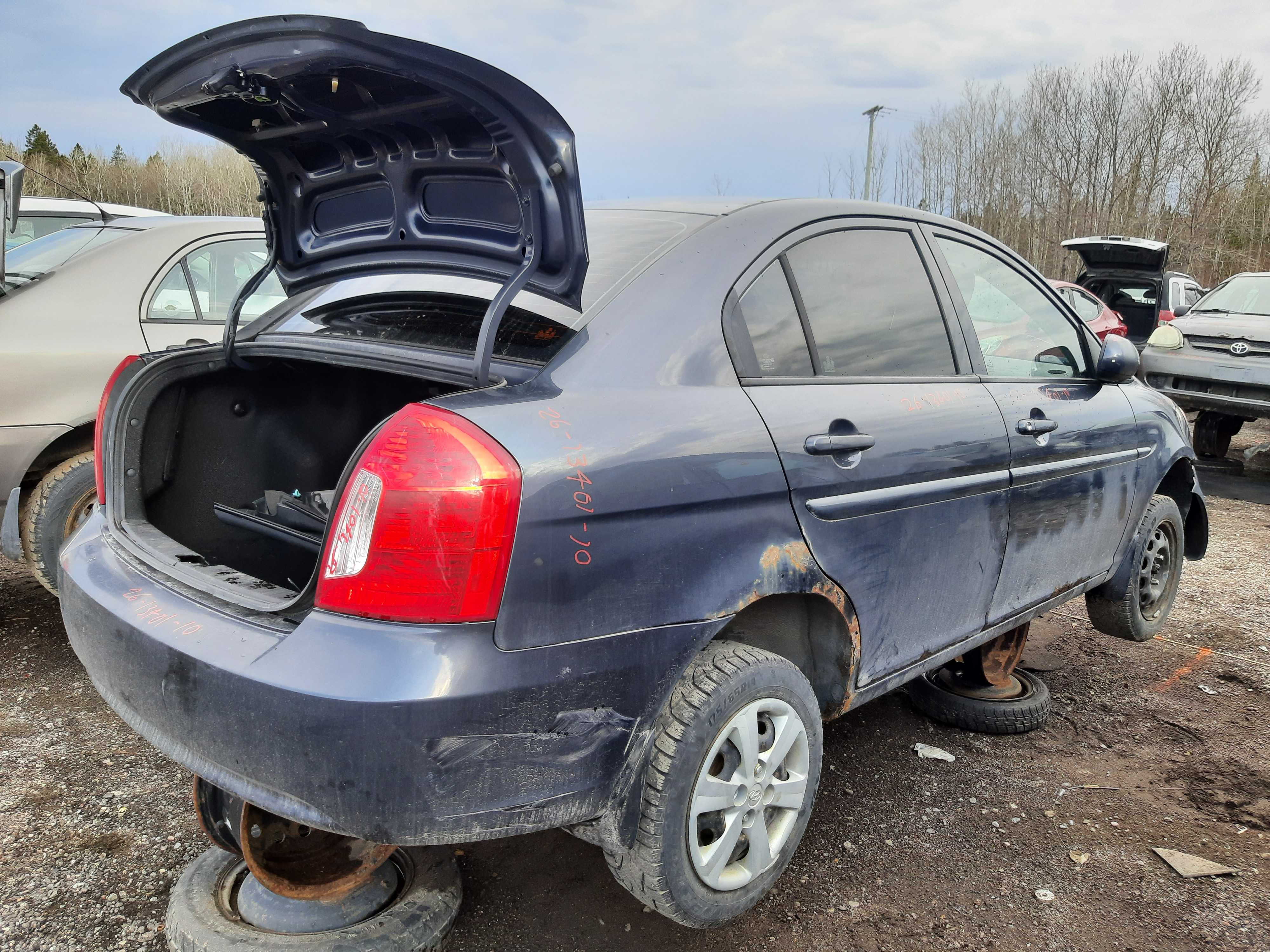 HYUNDAI ACCENT 2010