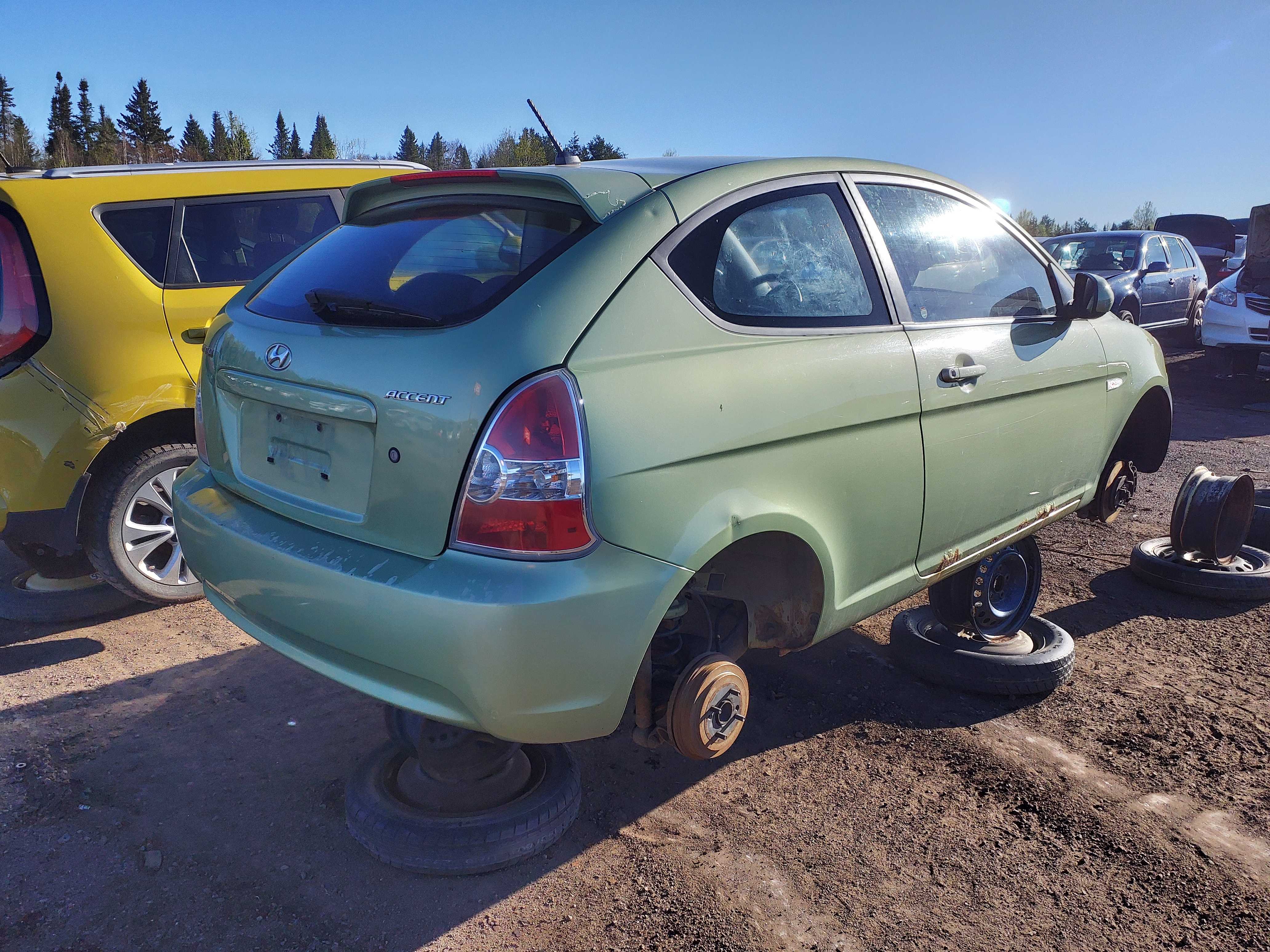 HYUNDAI ACCENT 2010