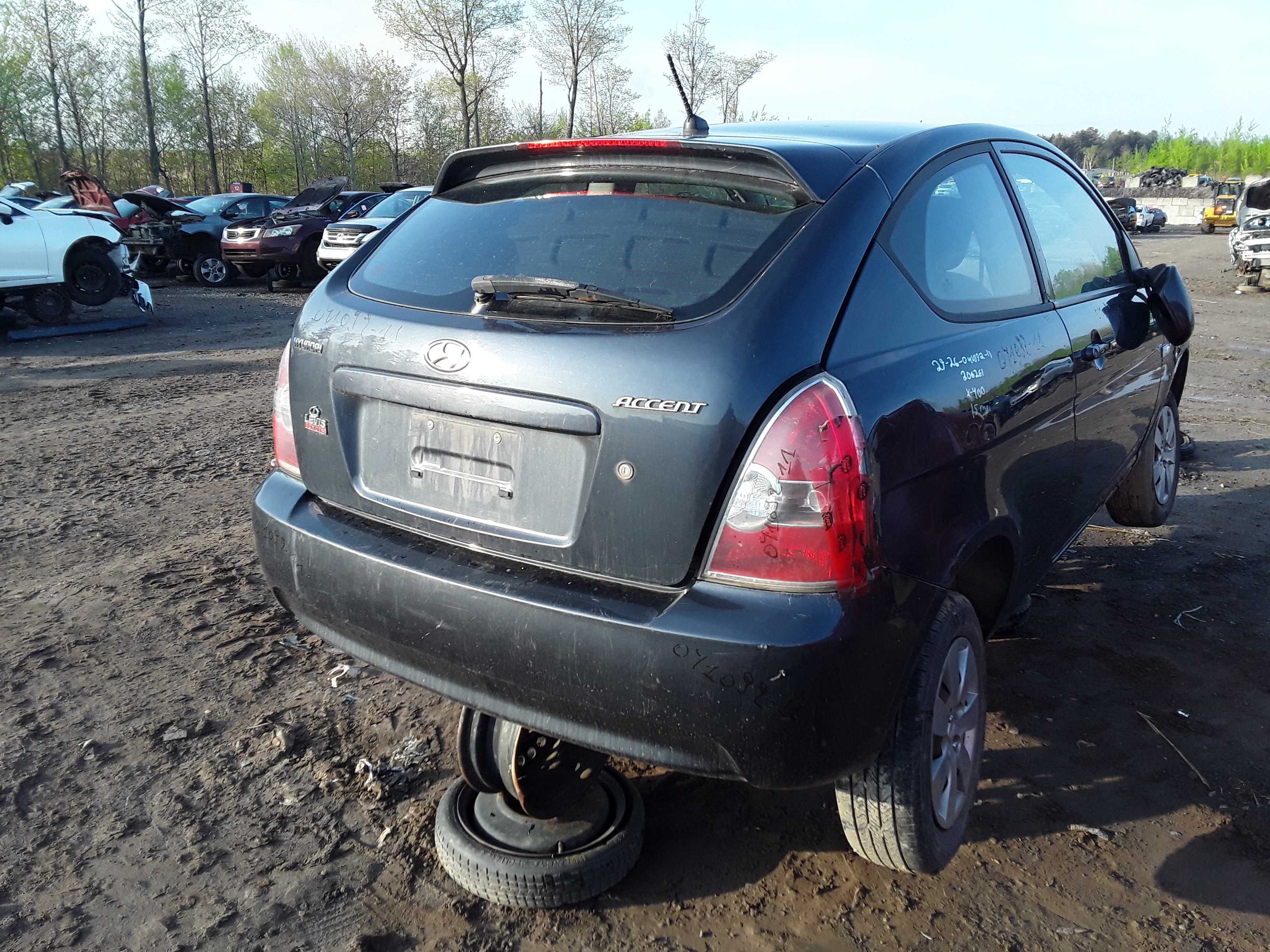 HYUNDAI ACCENT 2011