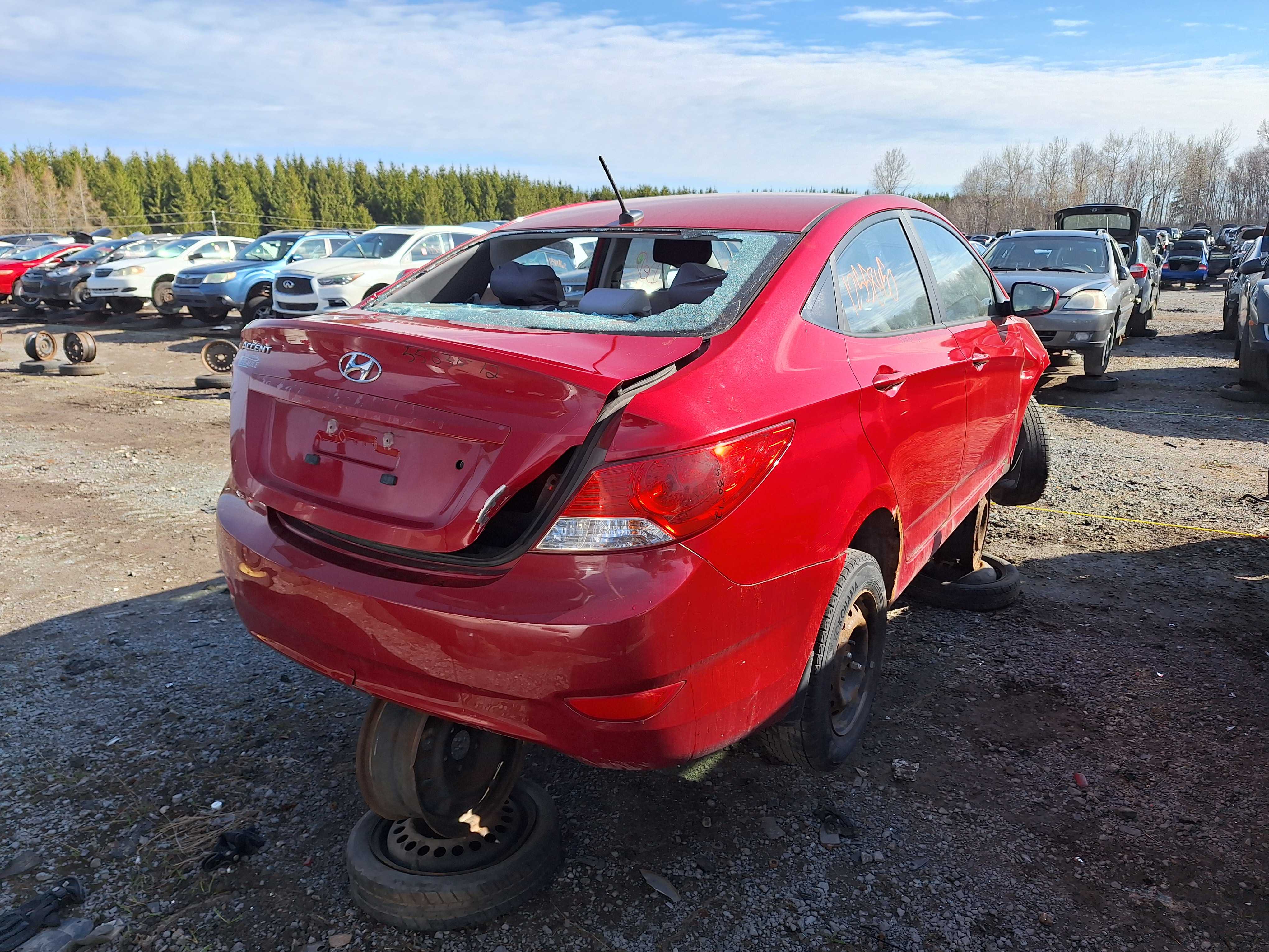 HYUNDAI ACCENT 2012