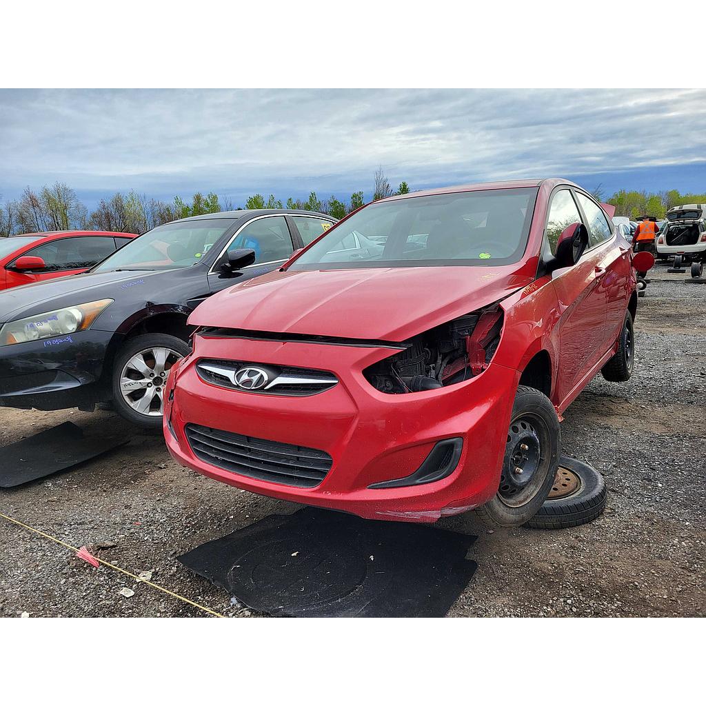 HYUNDAI ACCENT 2012