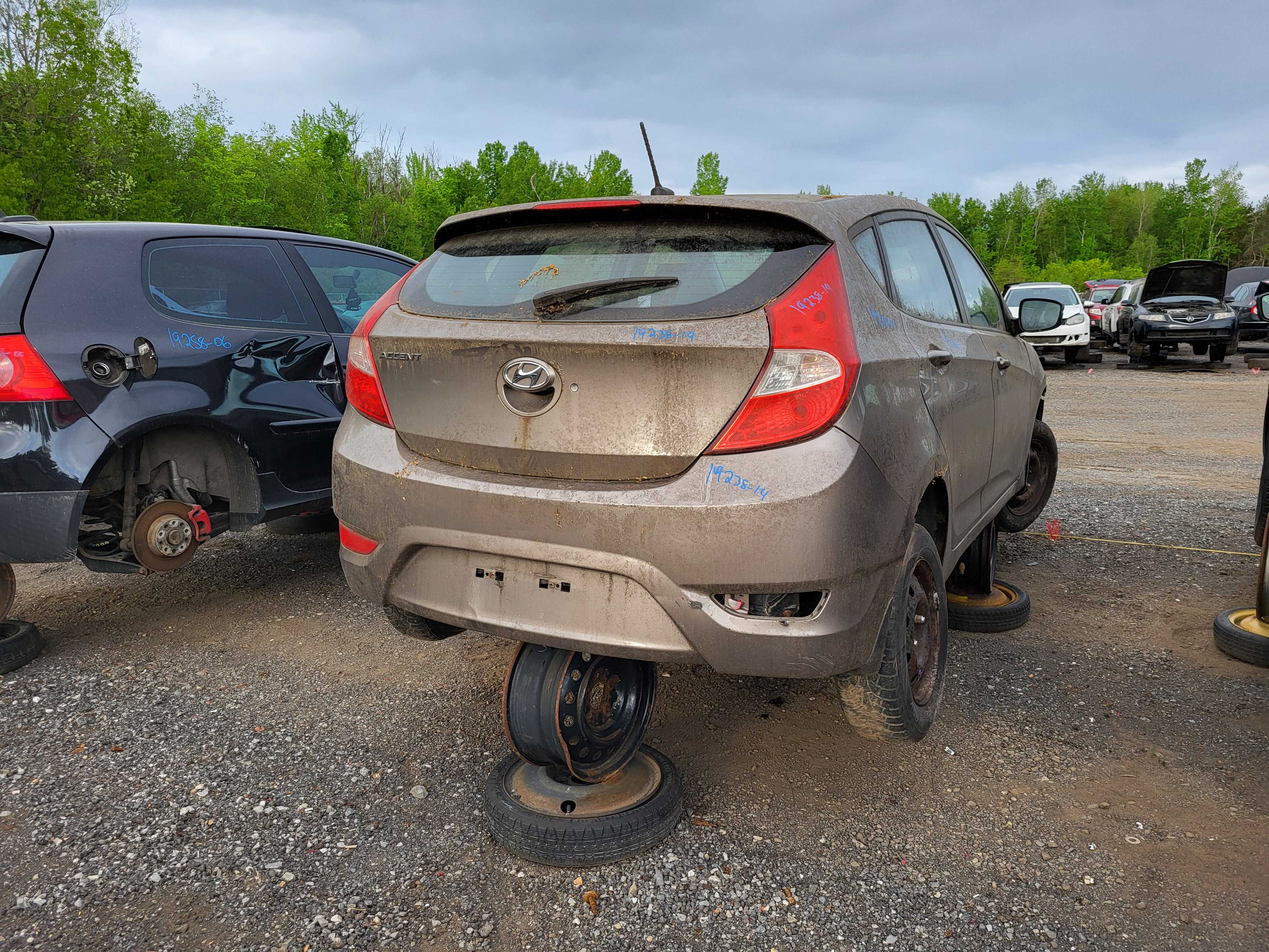 HYUNDAI ACCENT 2014