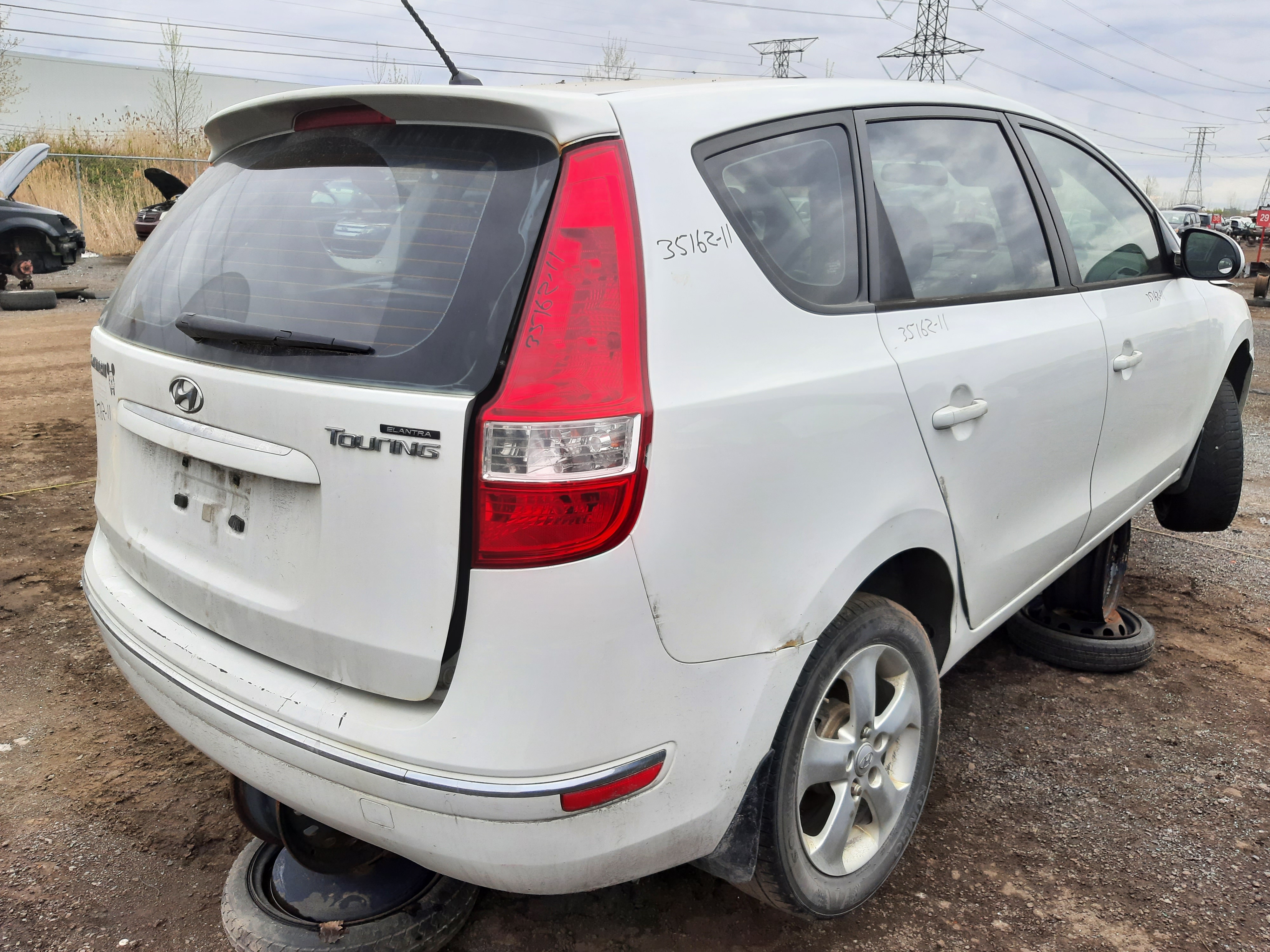 HYUNDAI ELANTRA 2011