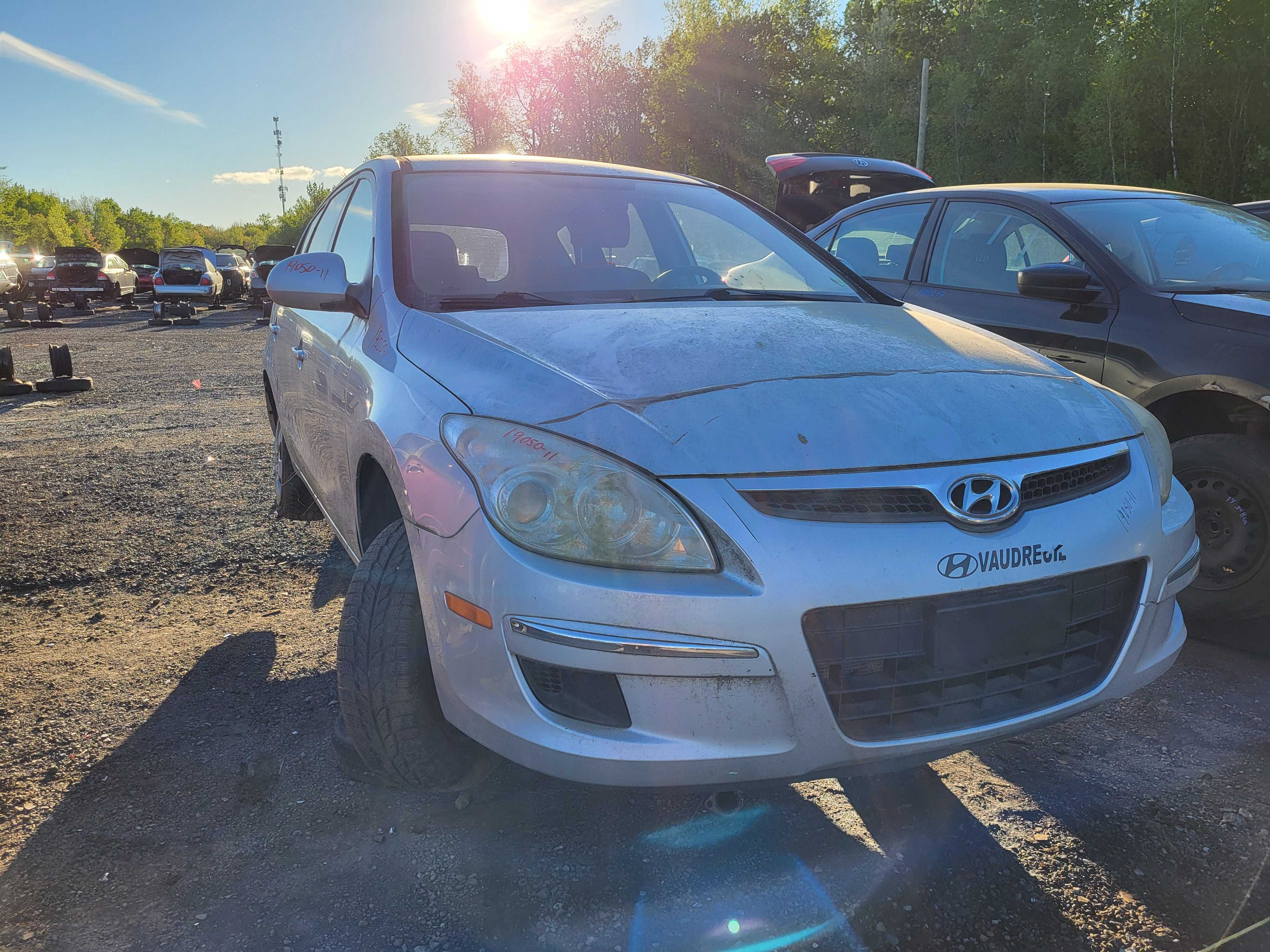 HYUNDAI ELANTRA 2011