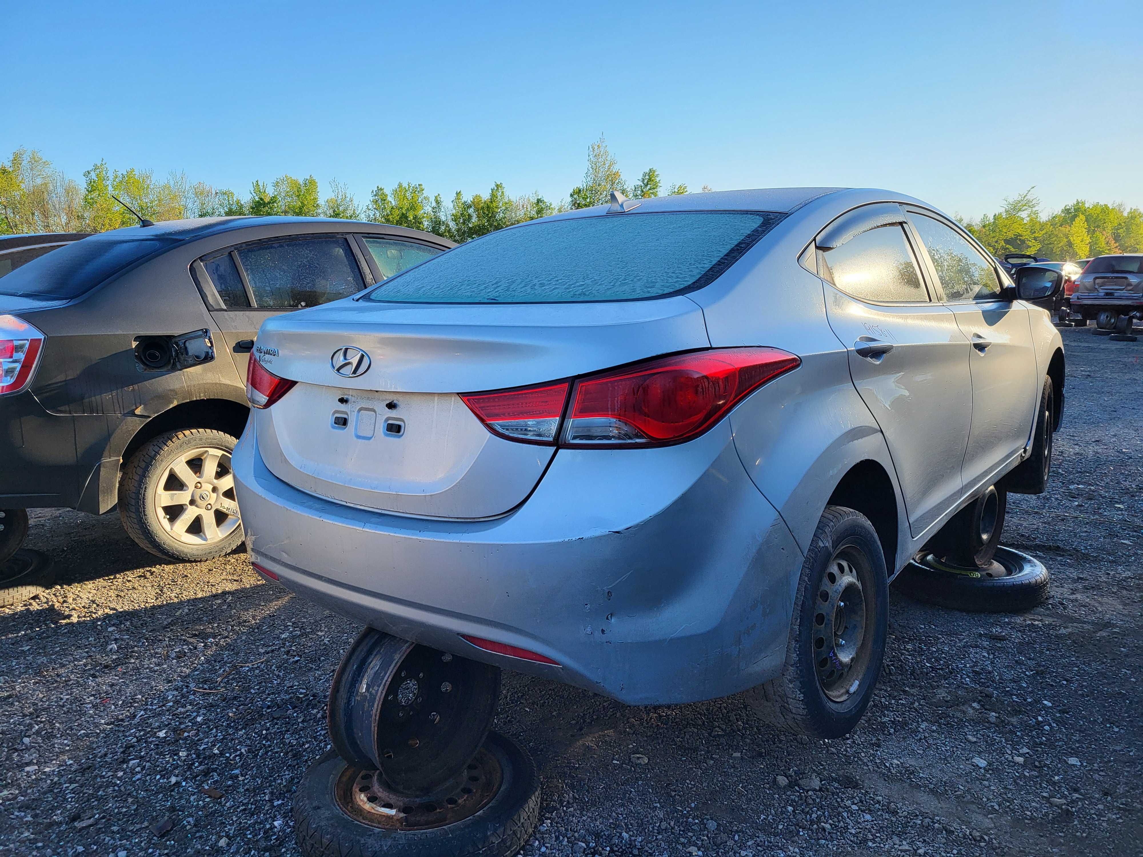 HYUNDAI ELANTRA 2011