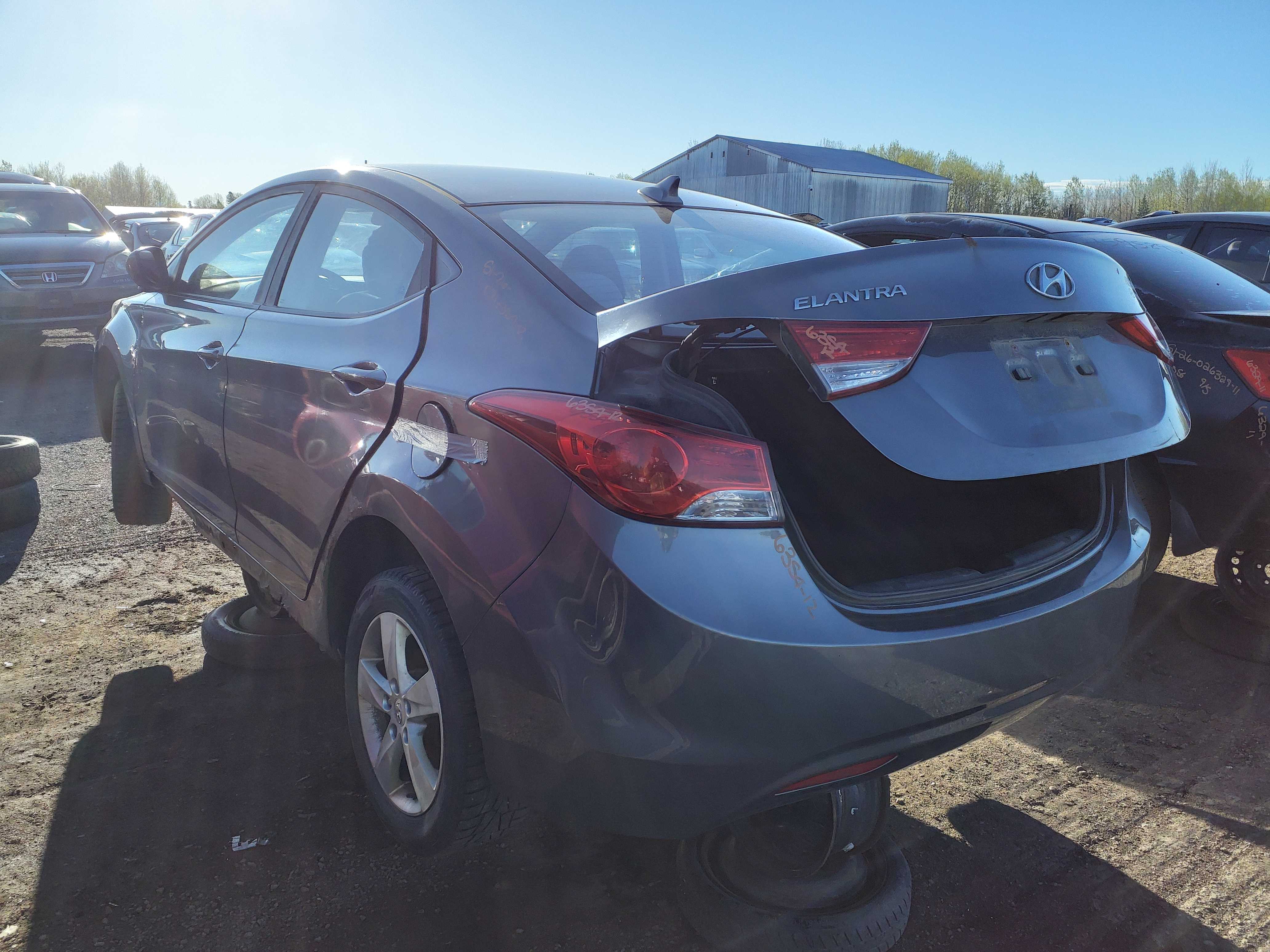 HYUNDAI ELANTRA 2012