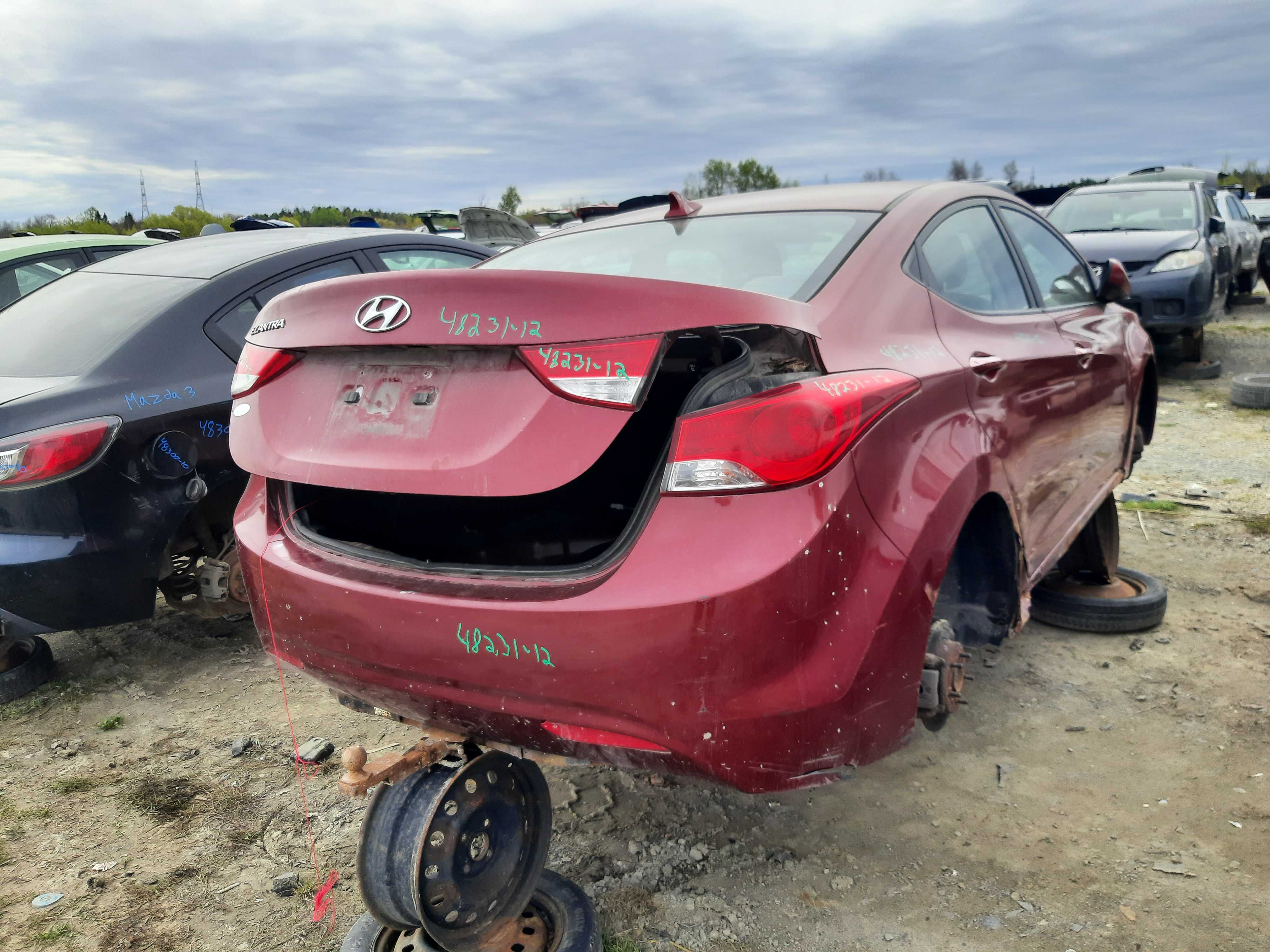 HYUNDAI ELANTRA 2012