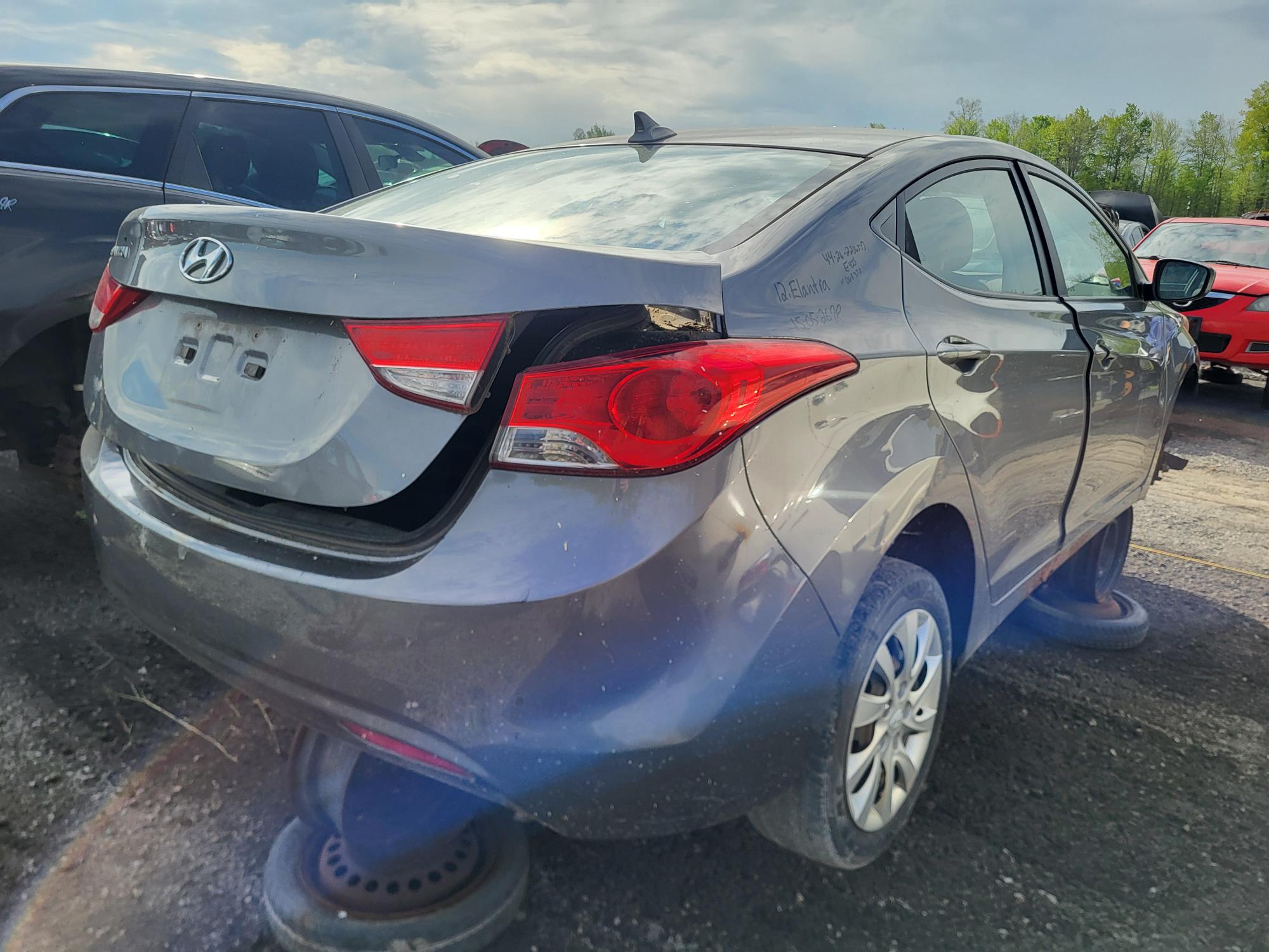 HYUNDAI ELANTRA 2012