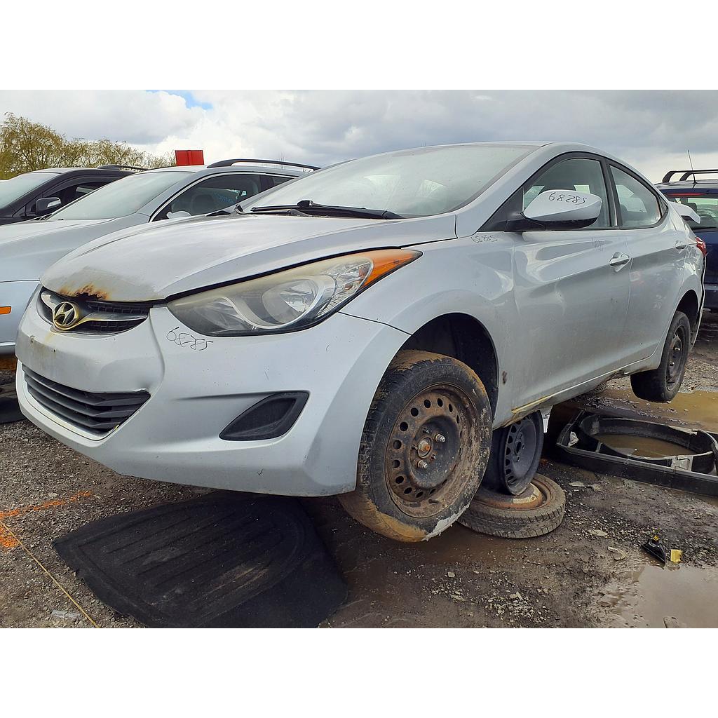 HYUNDAI ELANTRA 2013