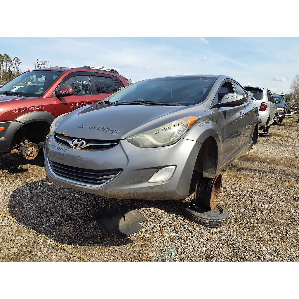 HYUNDAI ELANTRA 2013