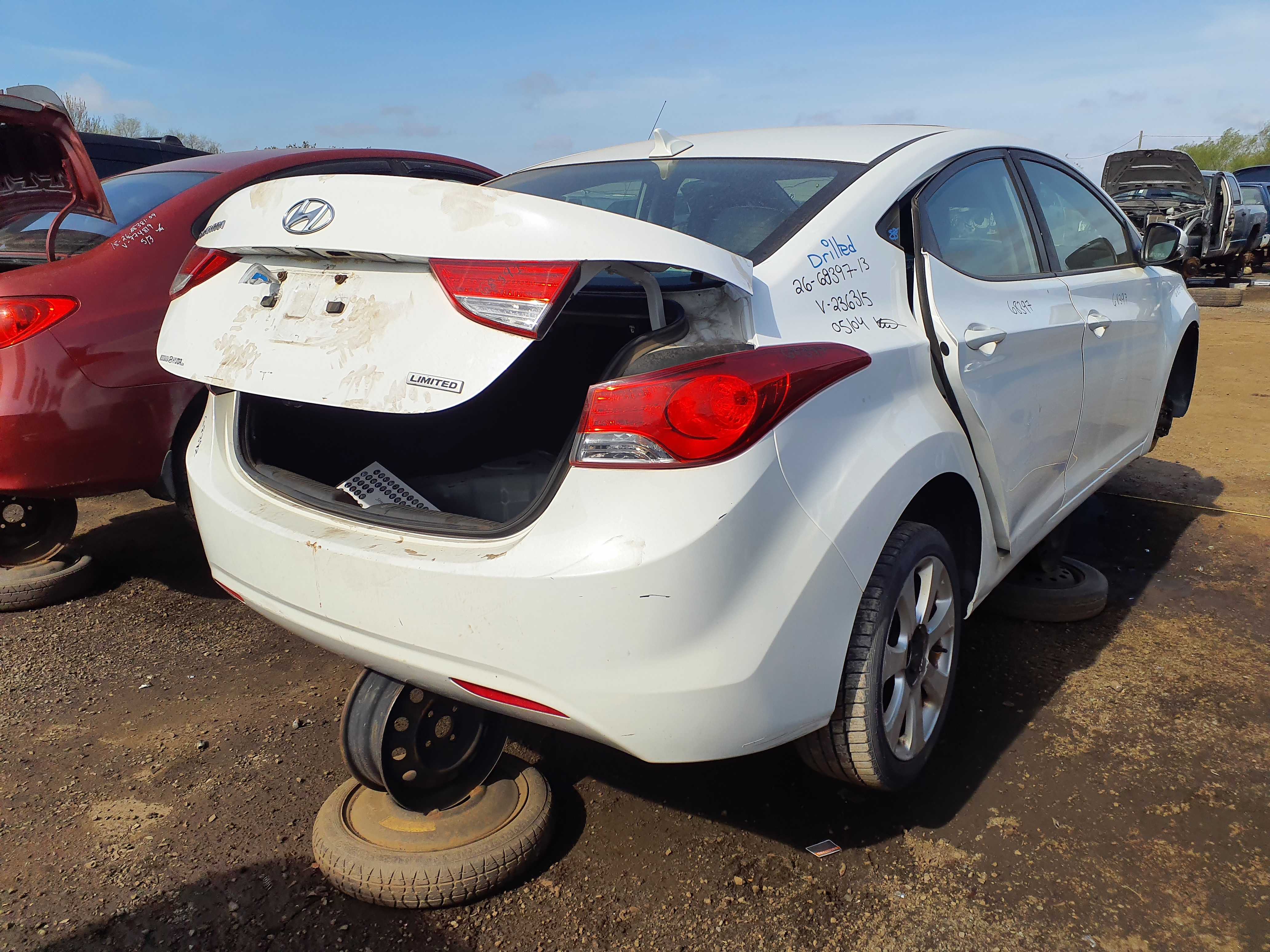 HYUNDAI ELANTRA 2013