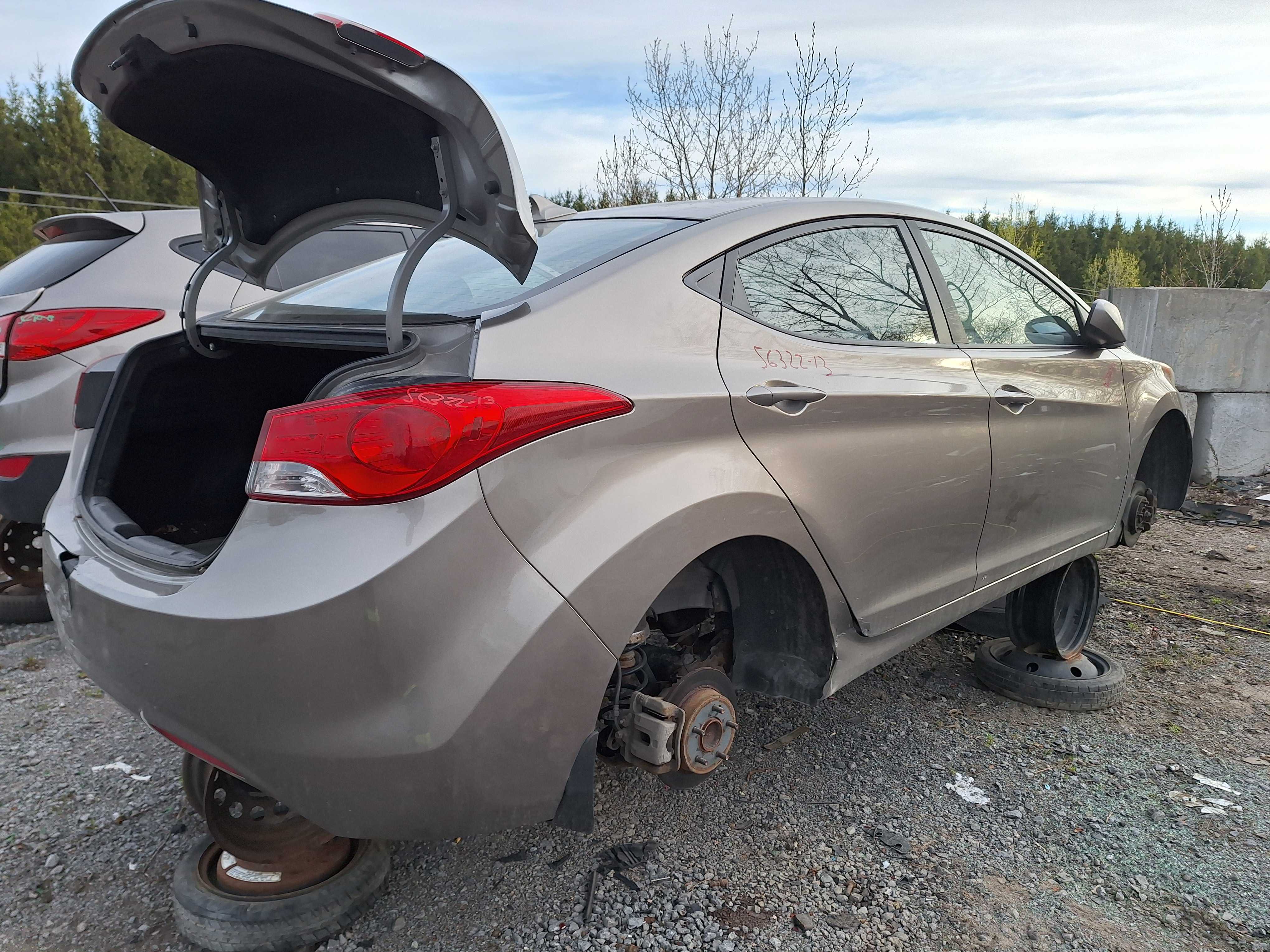 HYUNDAI ELANTRA 2013