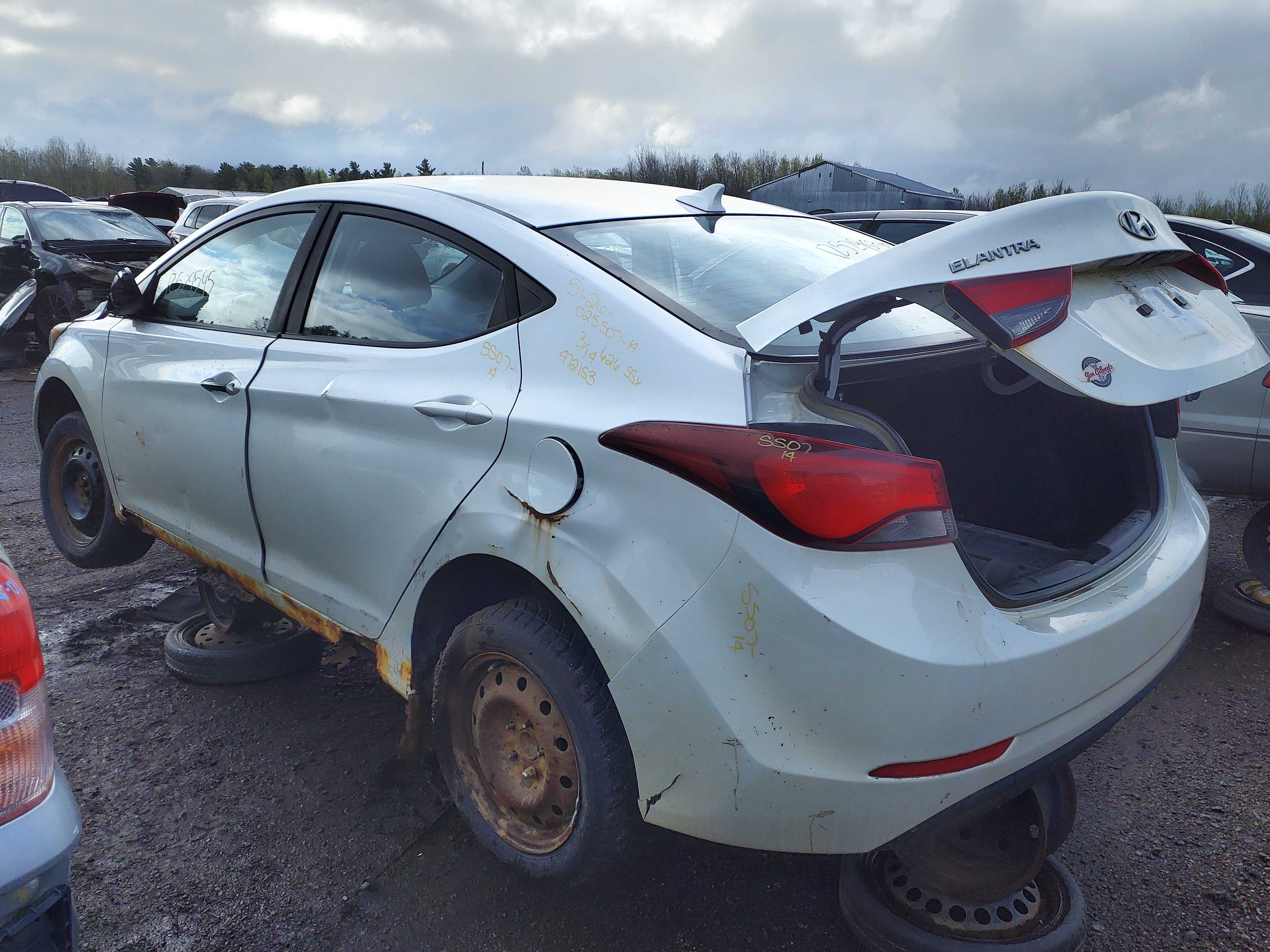 HYUNDAI ELANTRA 2014