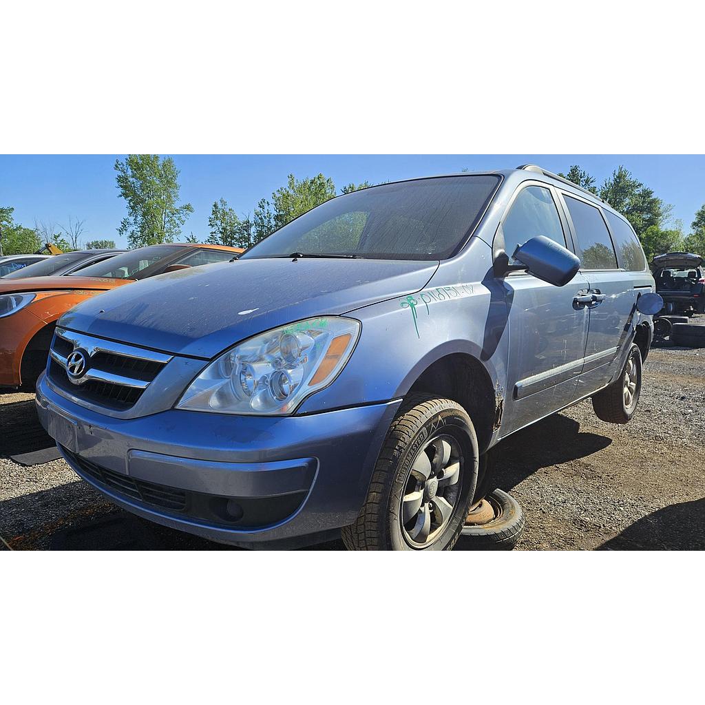 HYUNDAI ENTOURAGE 2008