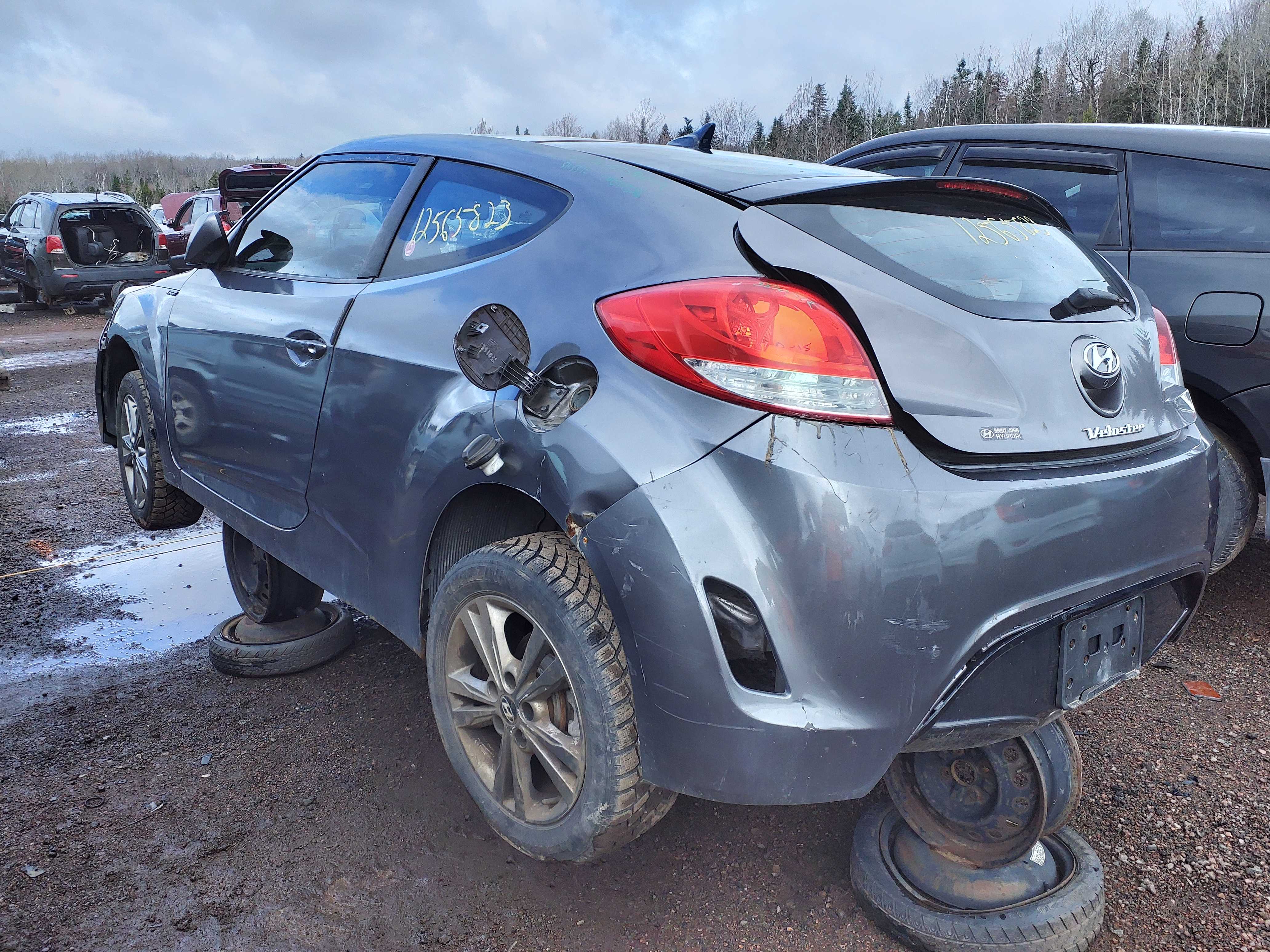 HYUNDAI VELOSTER 2012