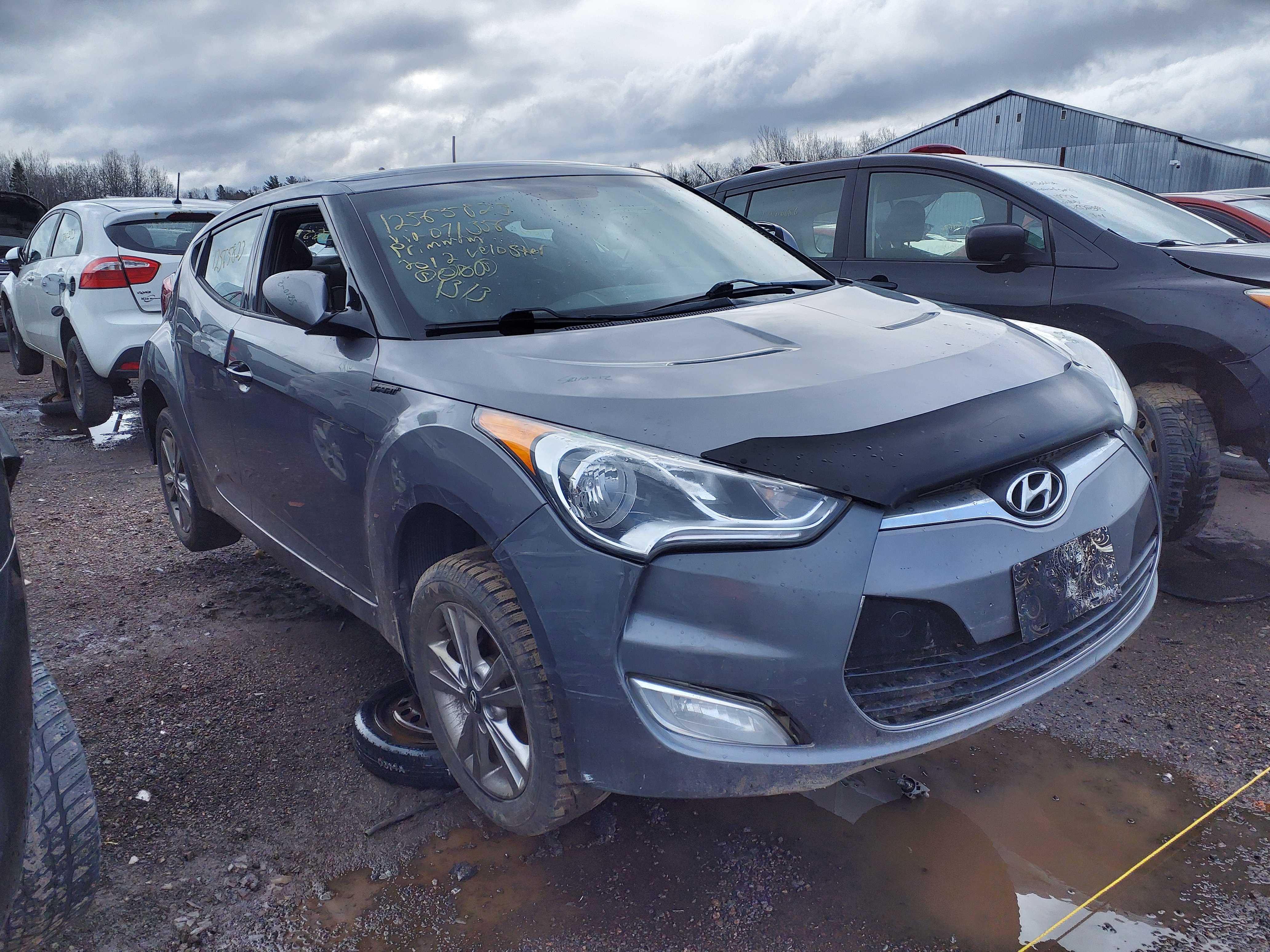 HYUNDAI VELOSTER 2012