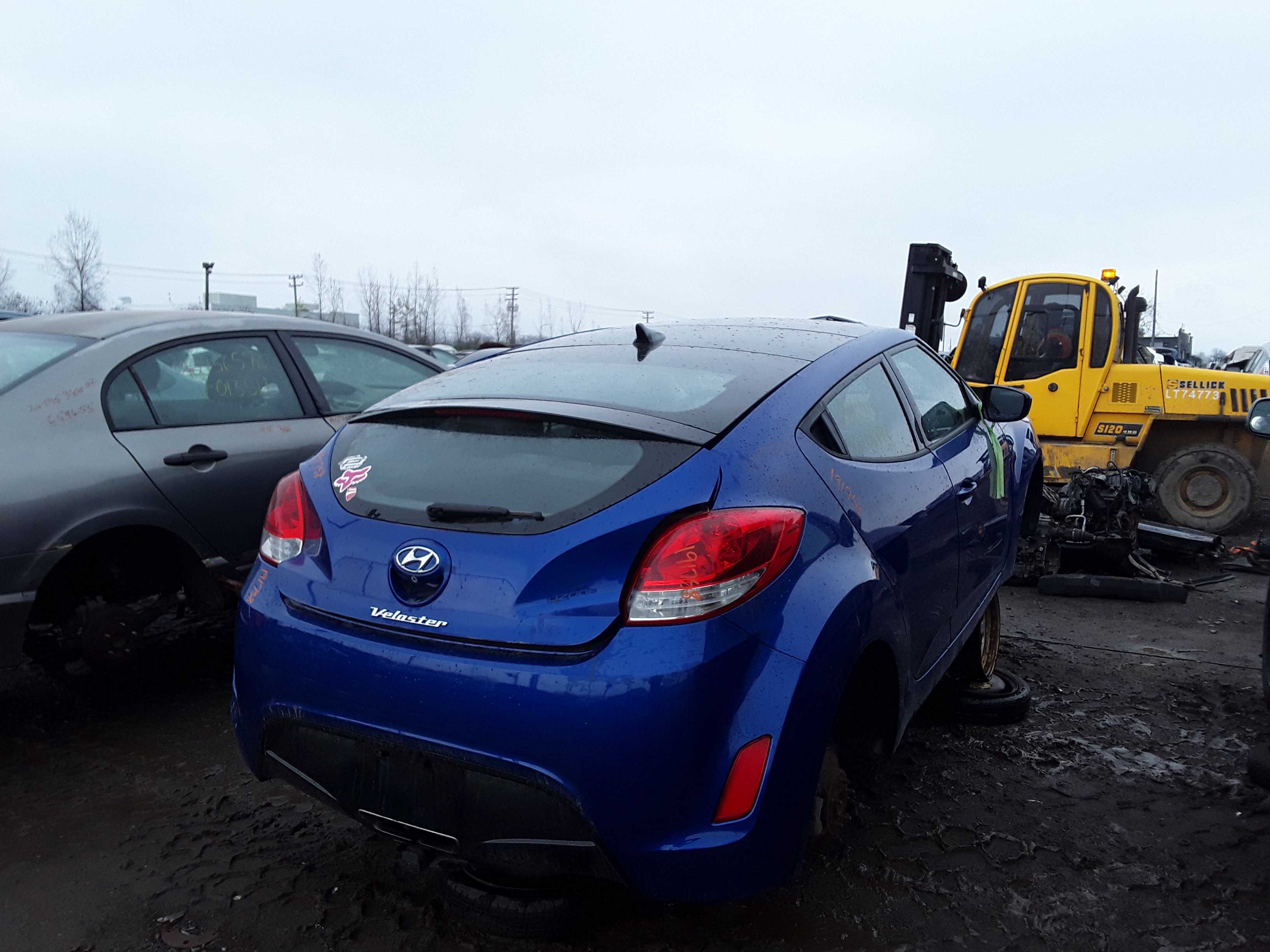 HYUNDAI VELOSTER 2012