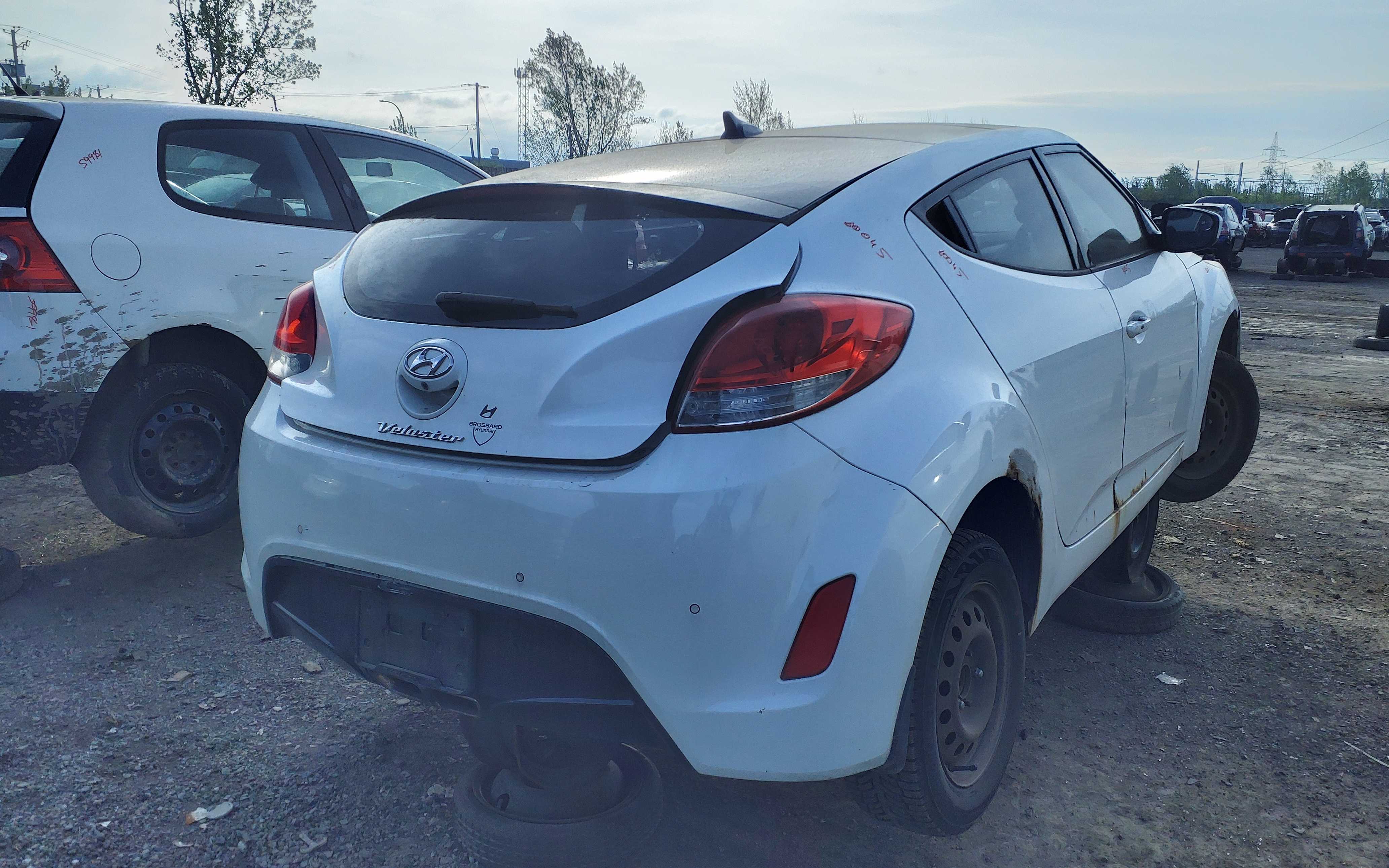 HYUNDAI VELOSTER 2012