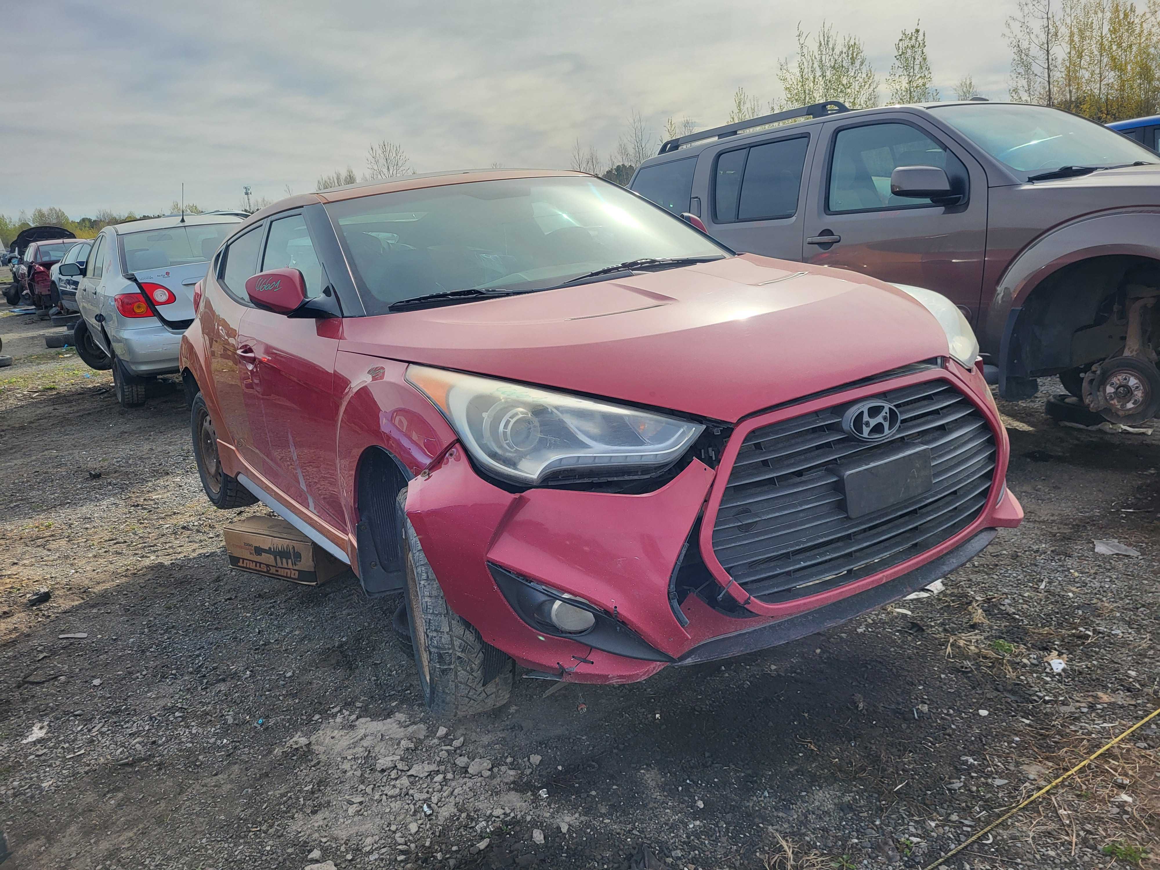HYUNDAI VELOSTER 2013