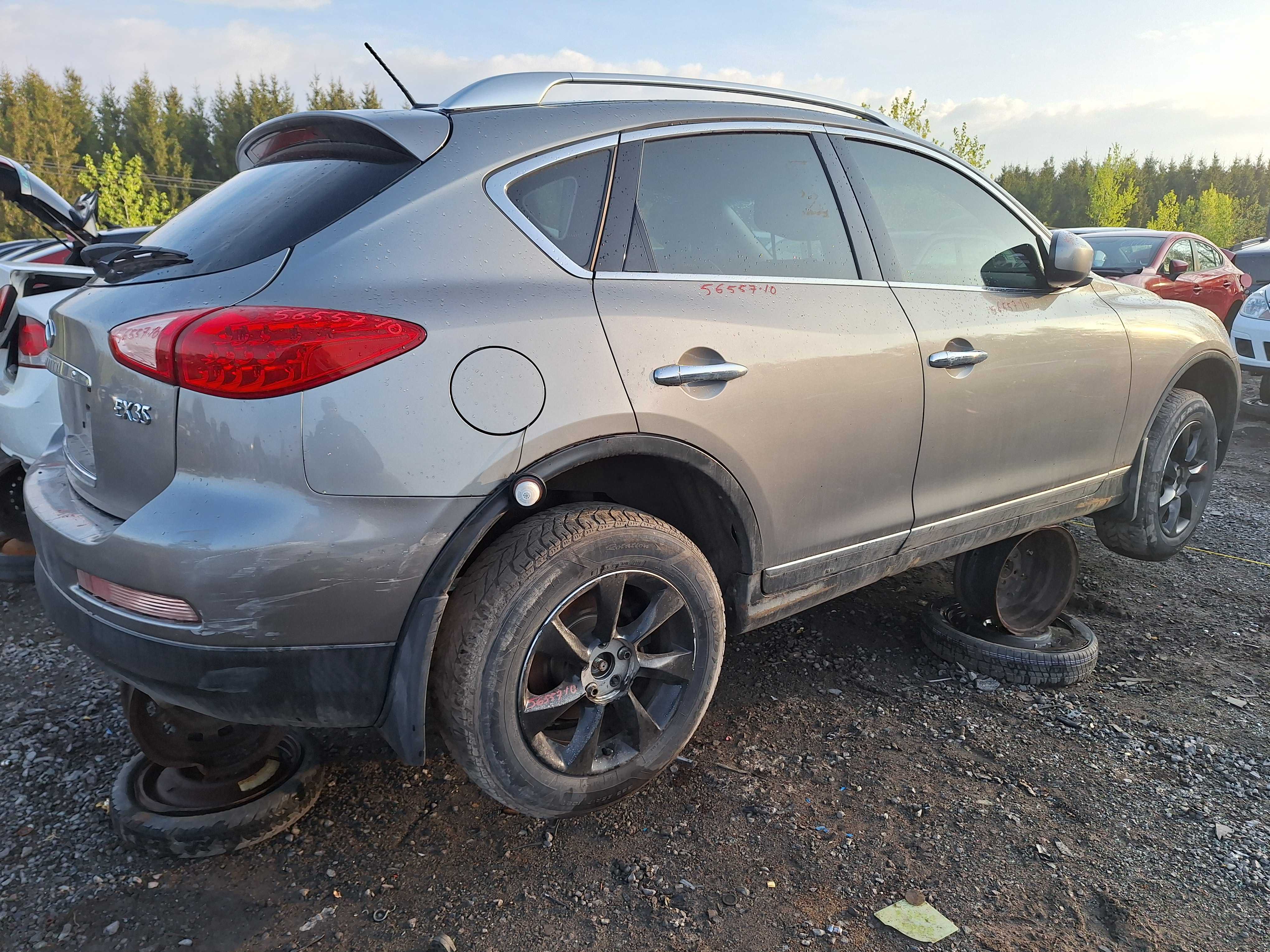INFINITI EX35 2010