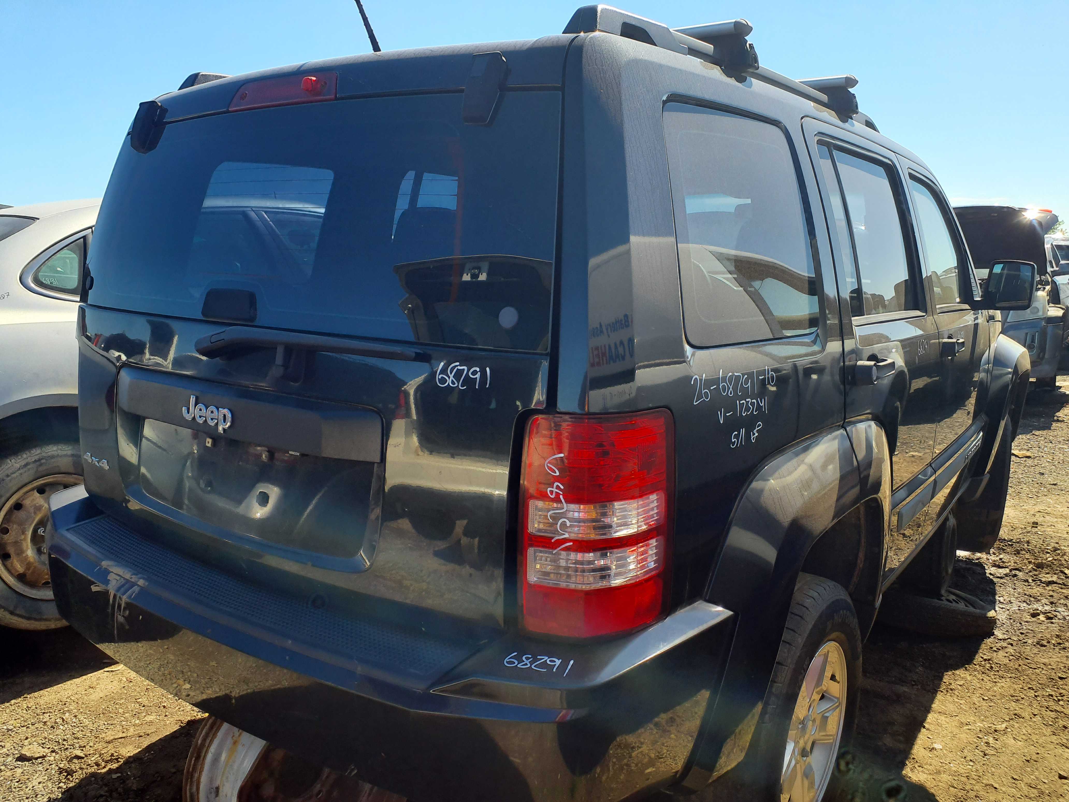 JEEP LIBERTY 2010