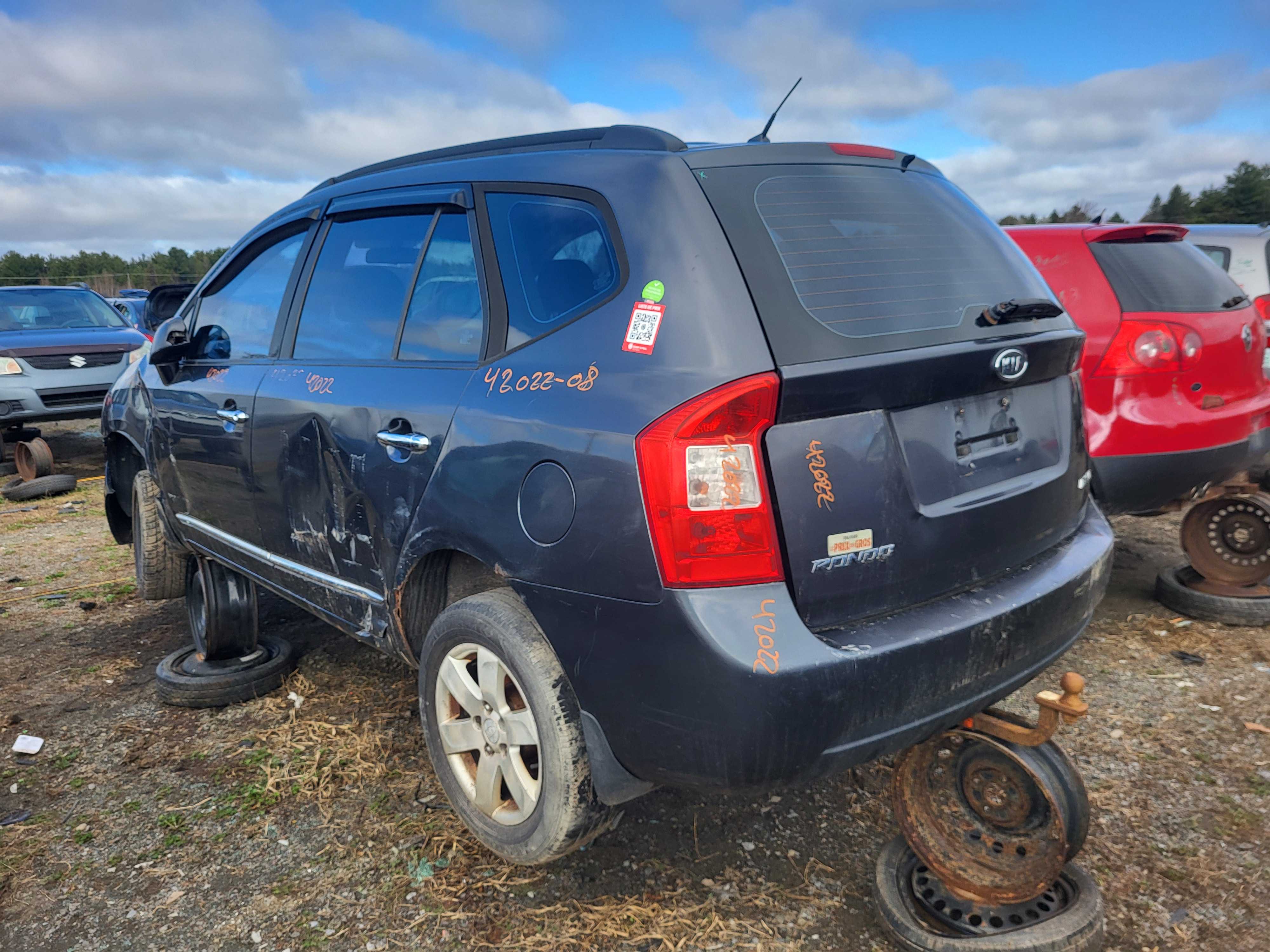KIA RONDO 2008