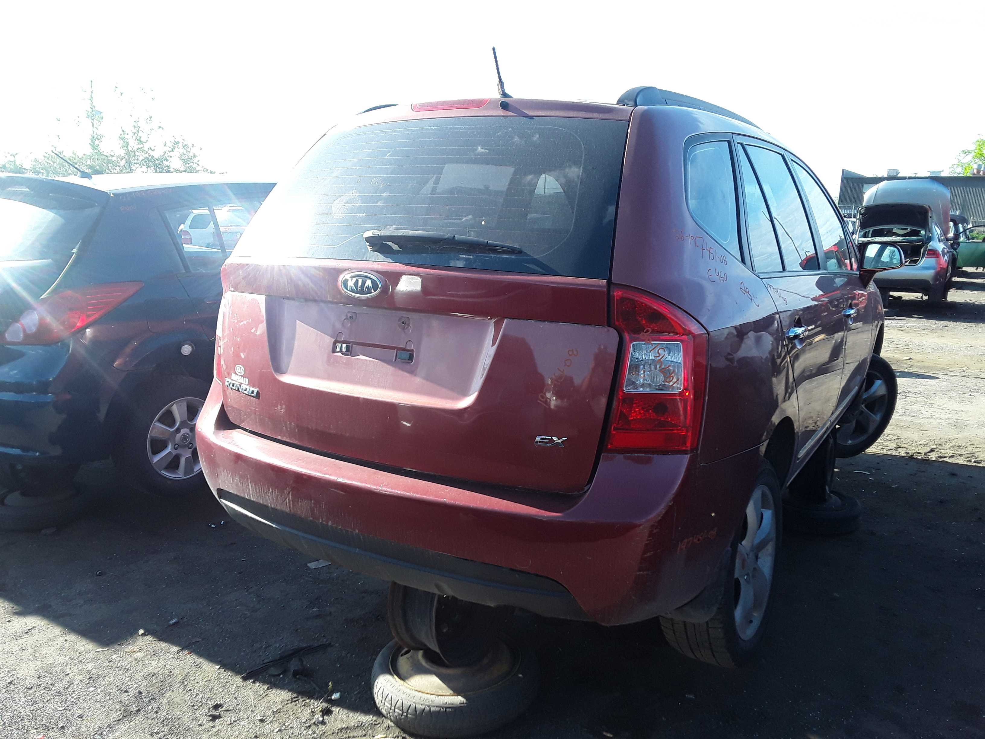 KIA RONDO 2008