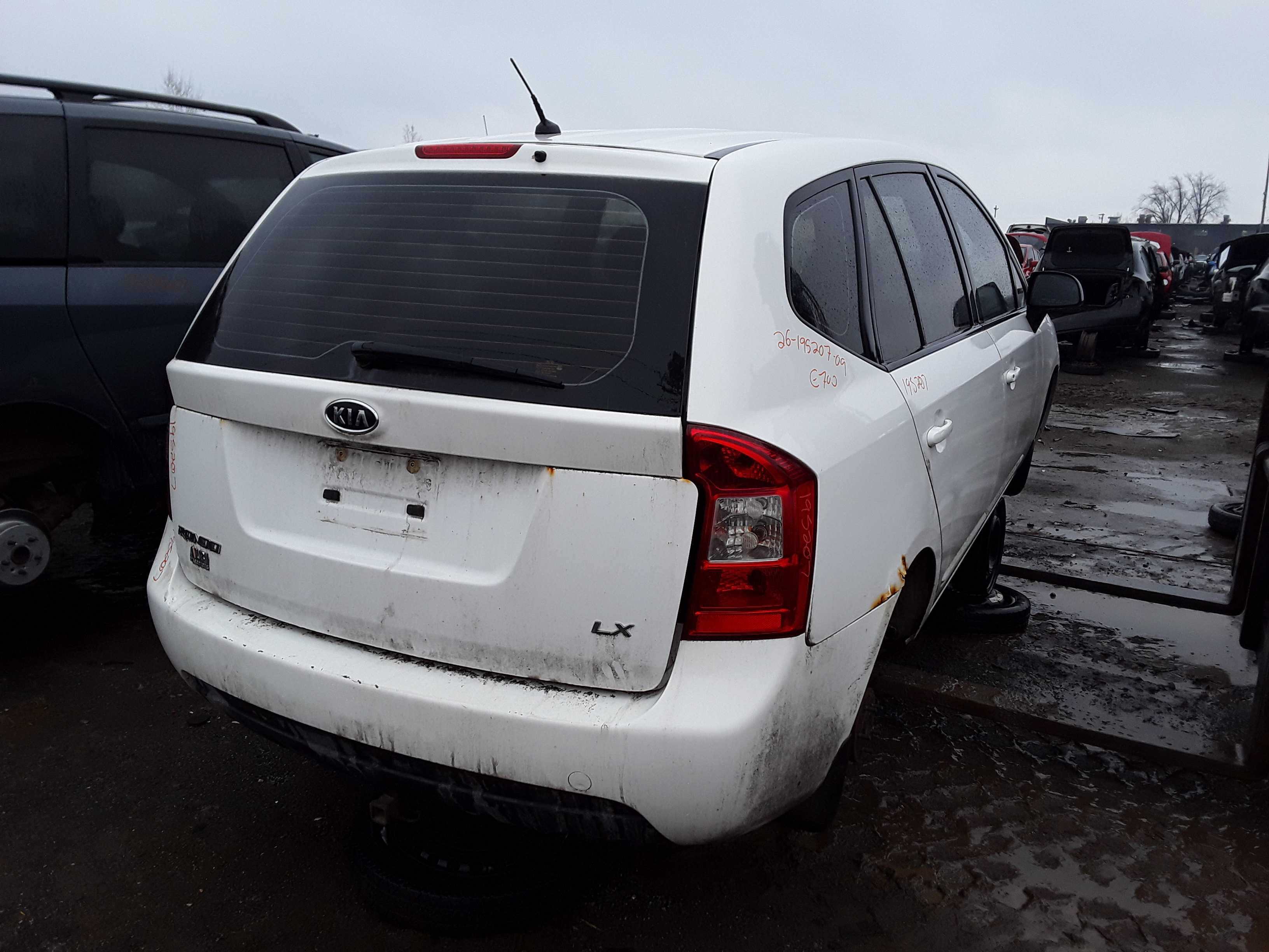 KIA RONDO 2009