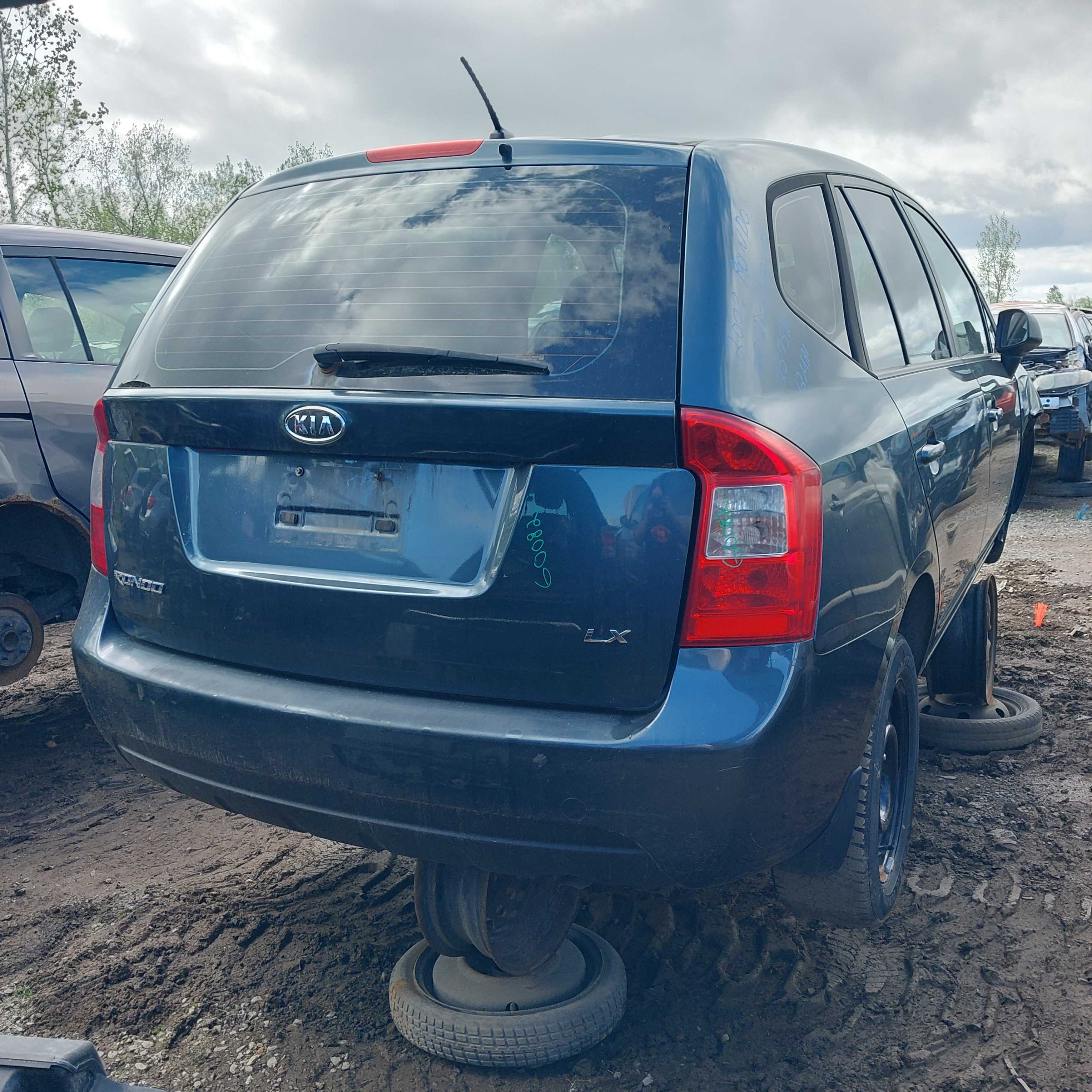 KIA RONDO 2009